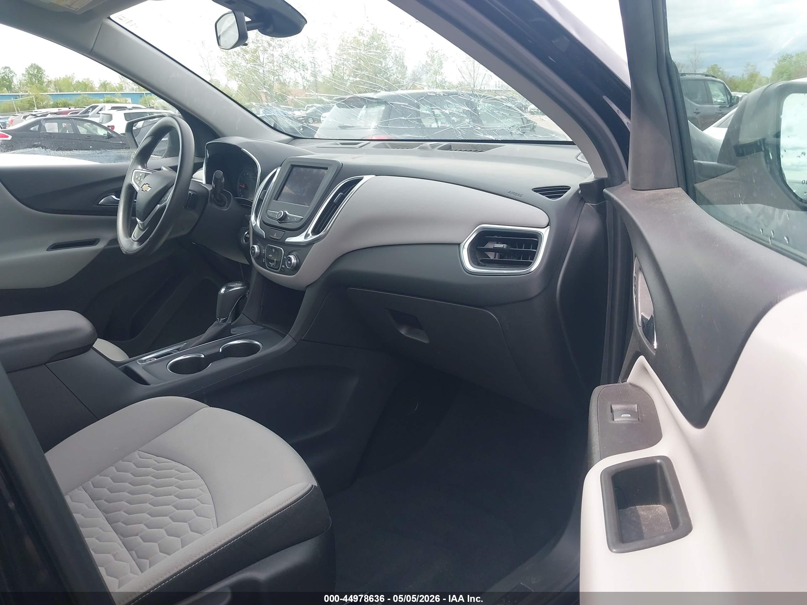CHEVROLET EQUINOX image 5