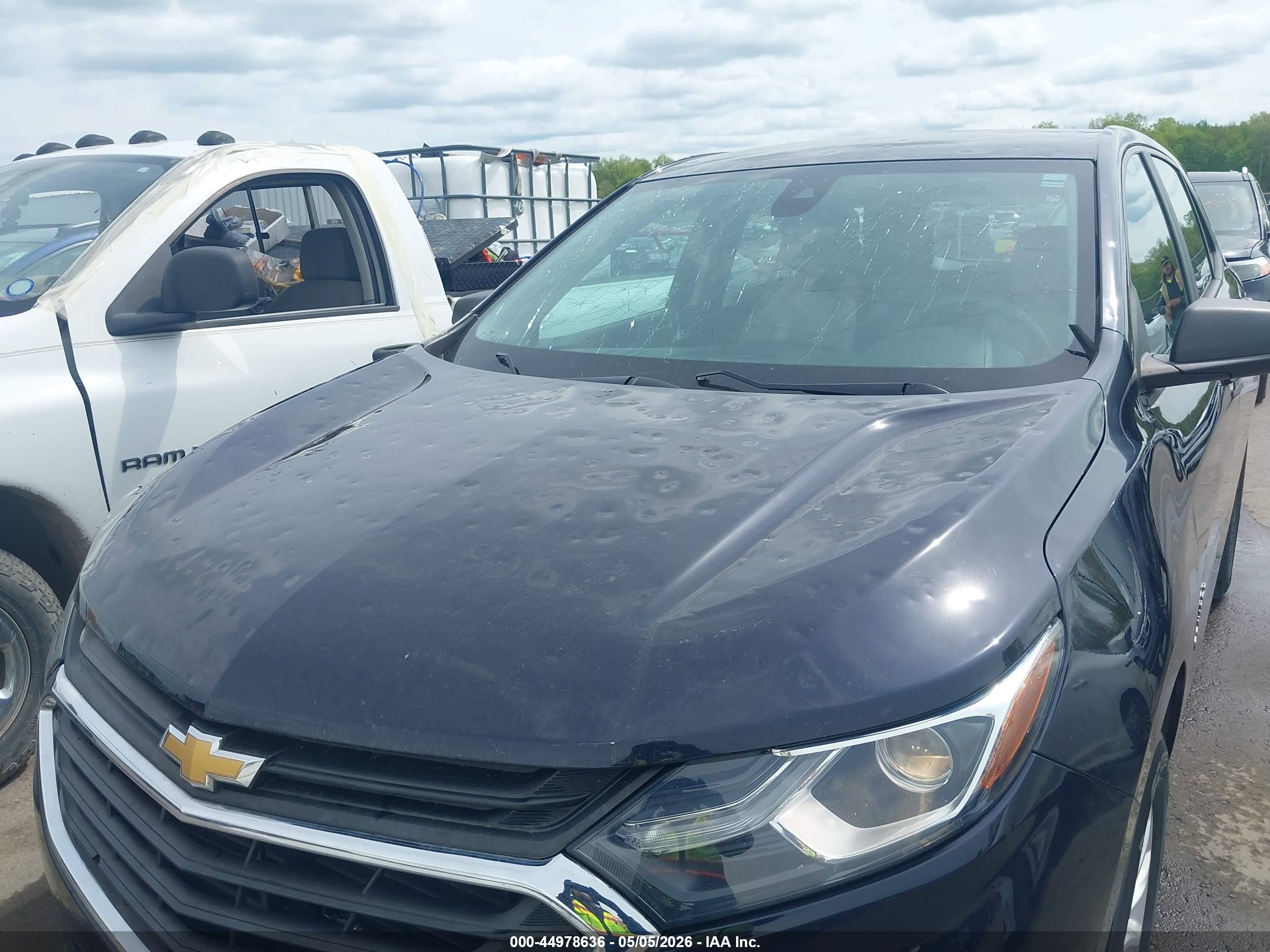 CHEVROLET EQUINOX image 6