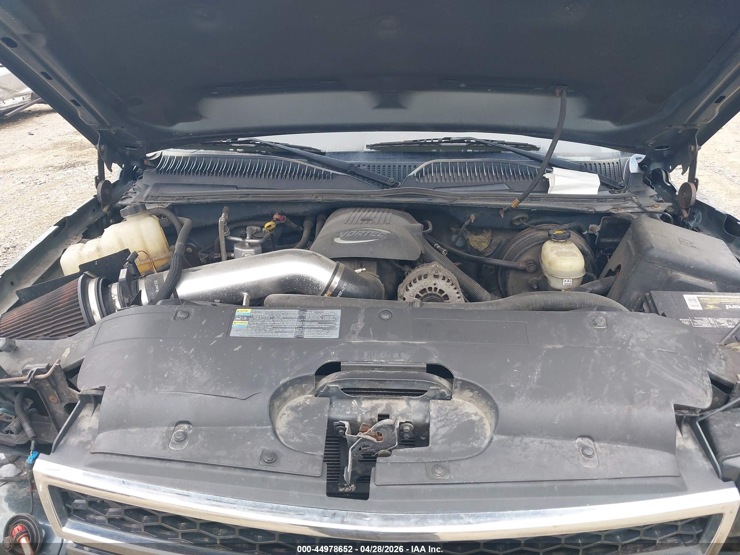 CHEVROLET SILVERADO image 10