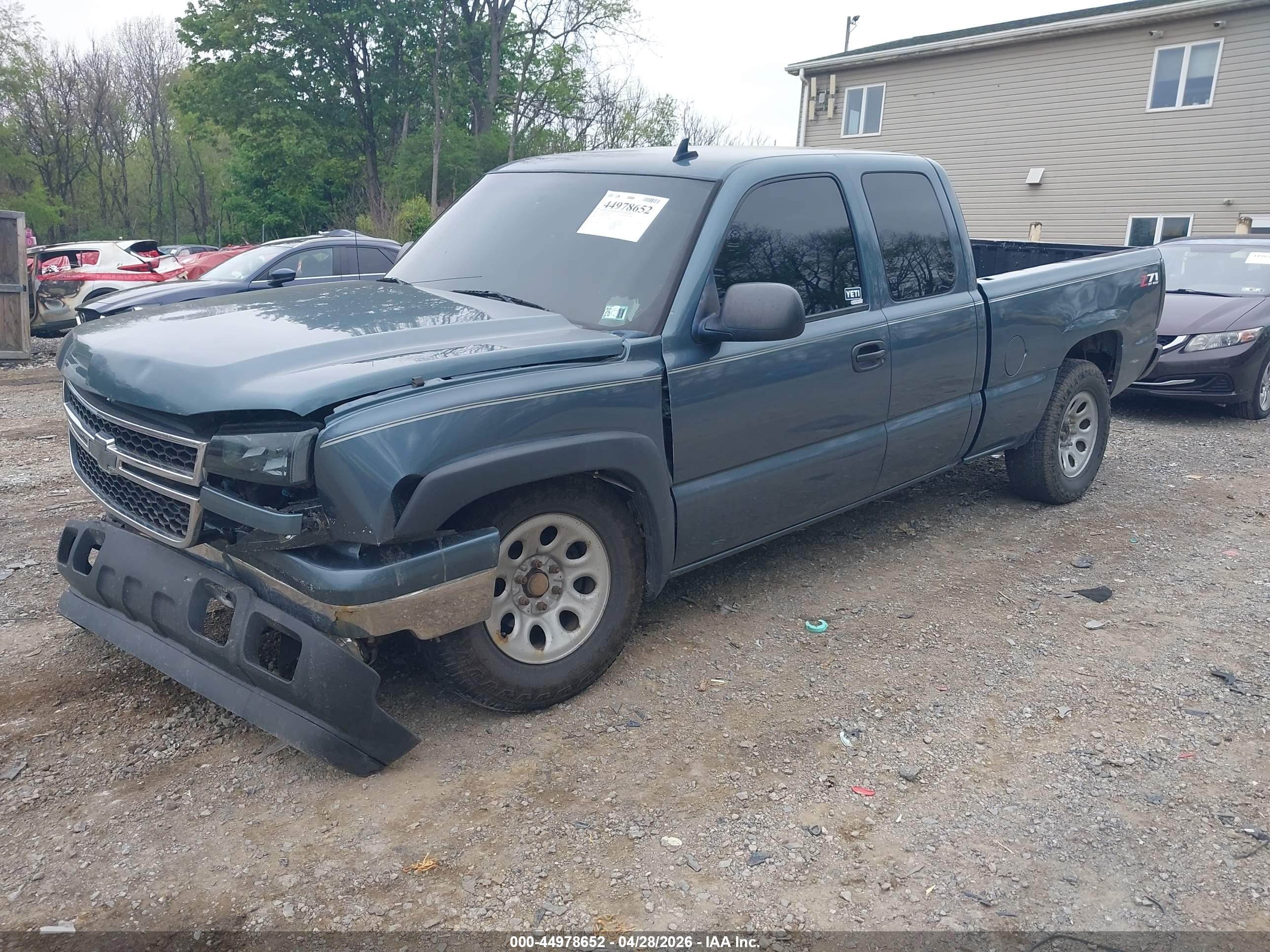 CHEVROLET SILVERADO image 2