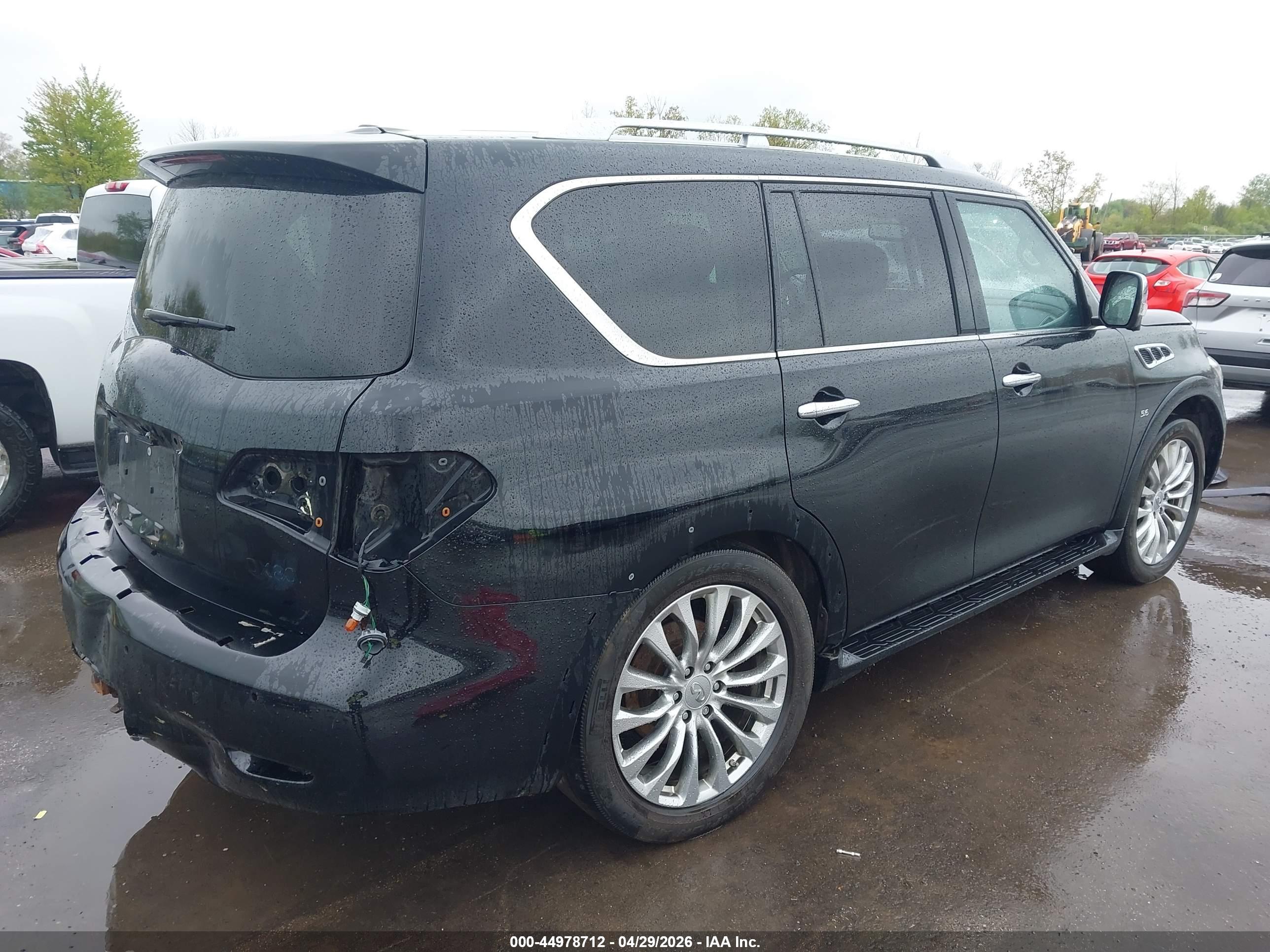 INFINITI QX80 image 4