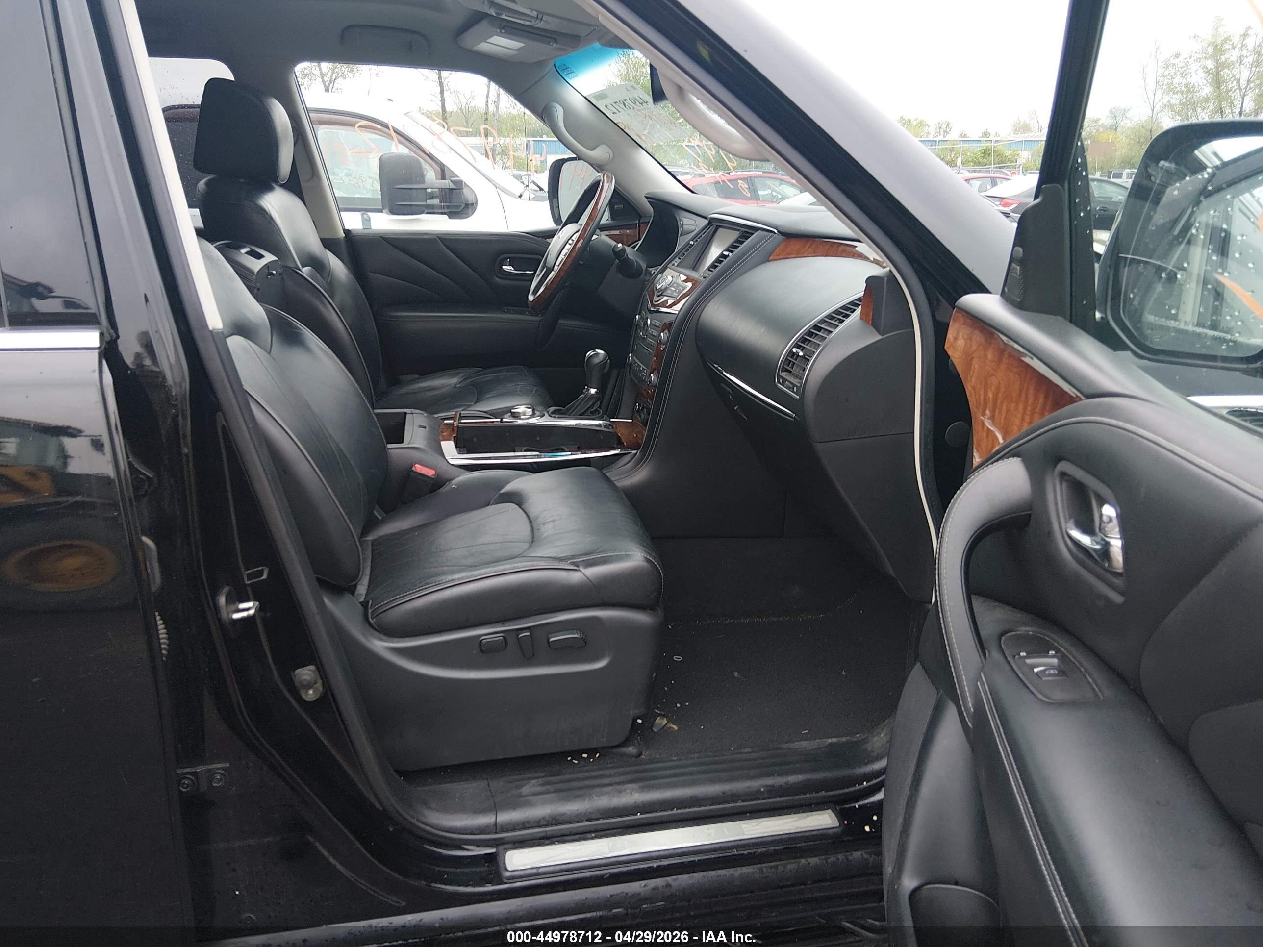 INFINITI QX80 image 5