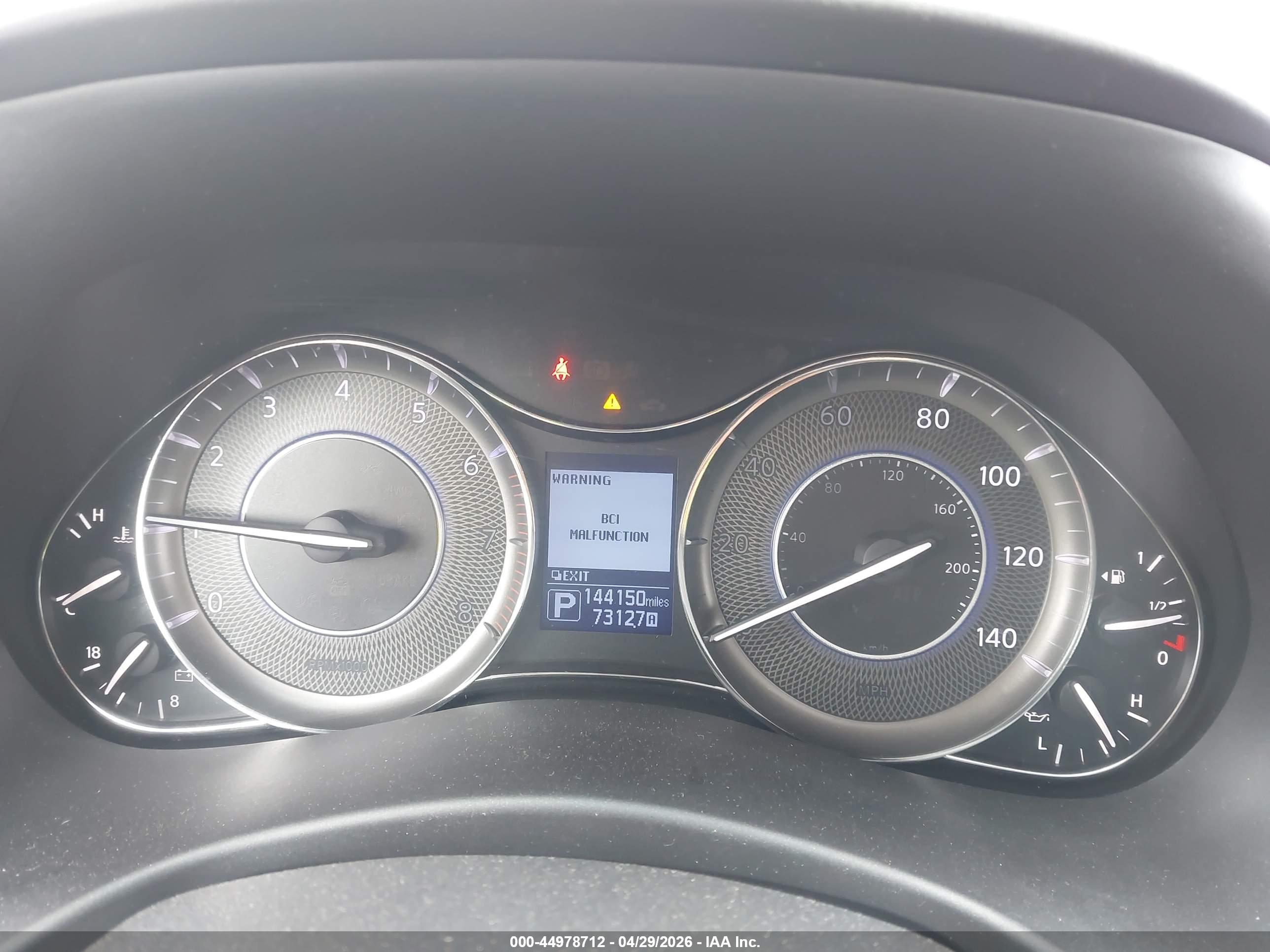 INFINITI QX80 image 7