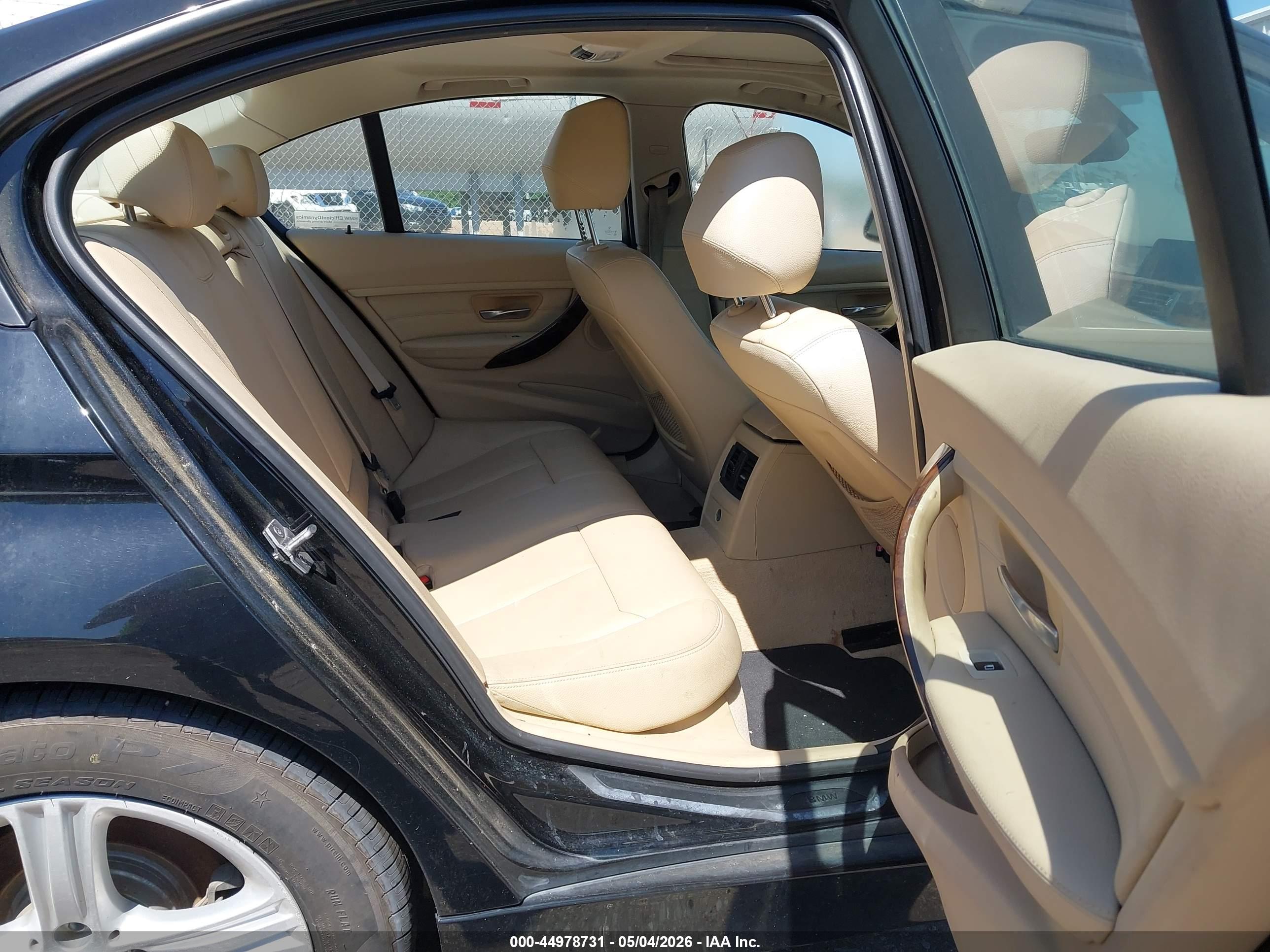BMW 328I image 8