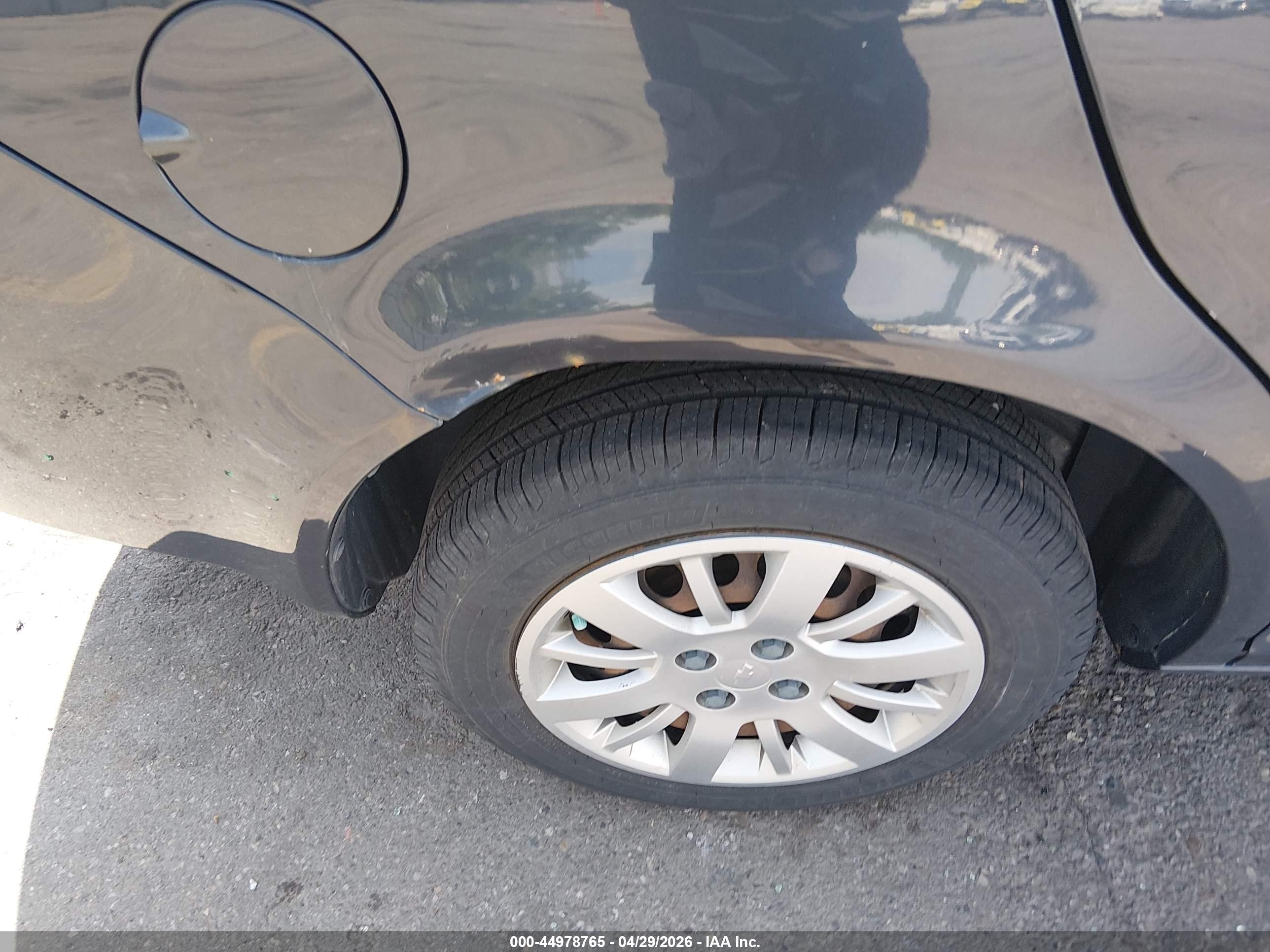 CHEVROLET COBALT image 6