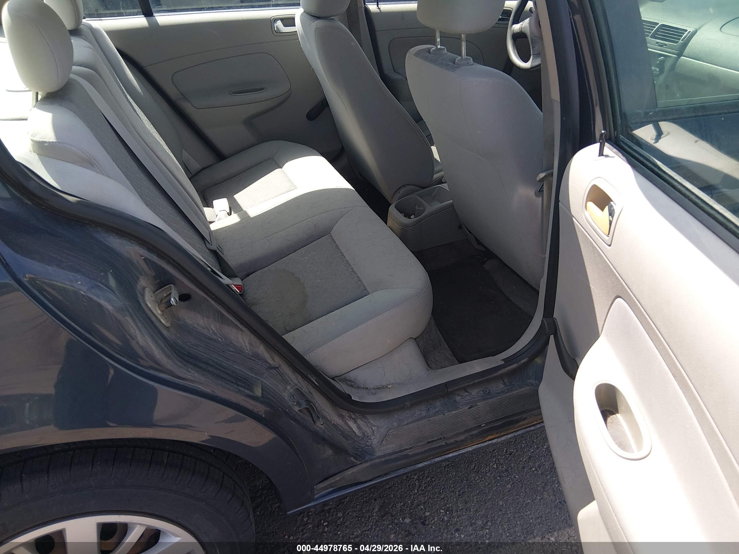 CHEVROLET COBALT image 8