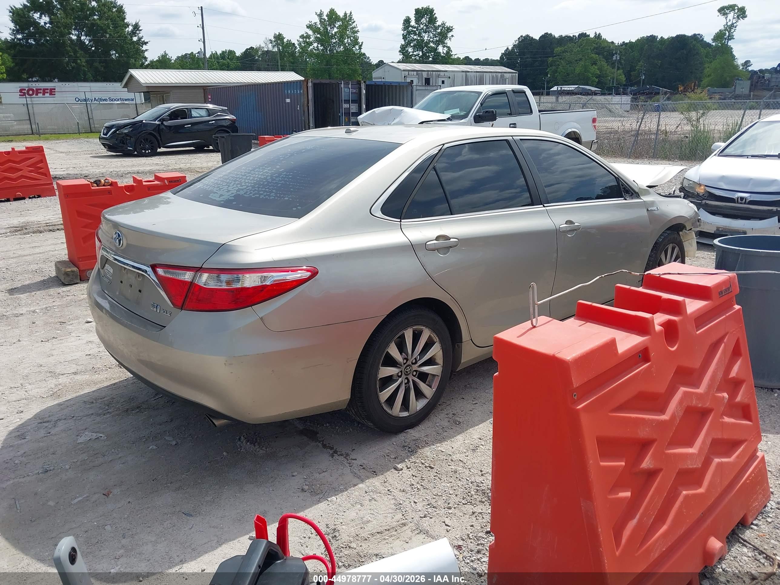 TOYOTA CAMRY image 4