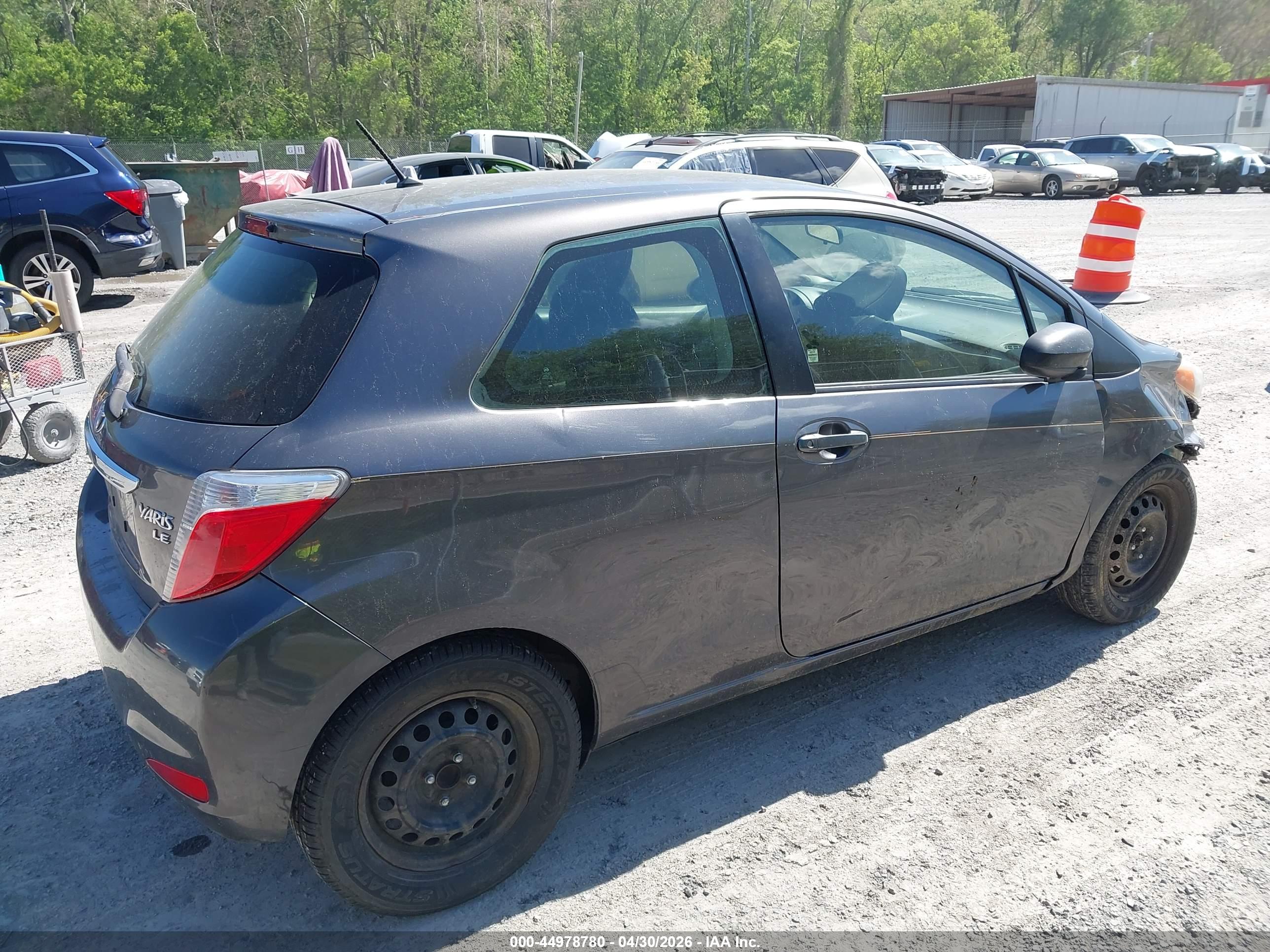 TOYOTA YARIS image 4