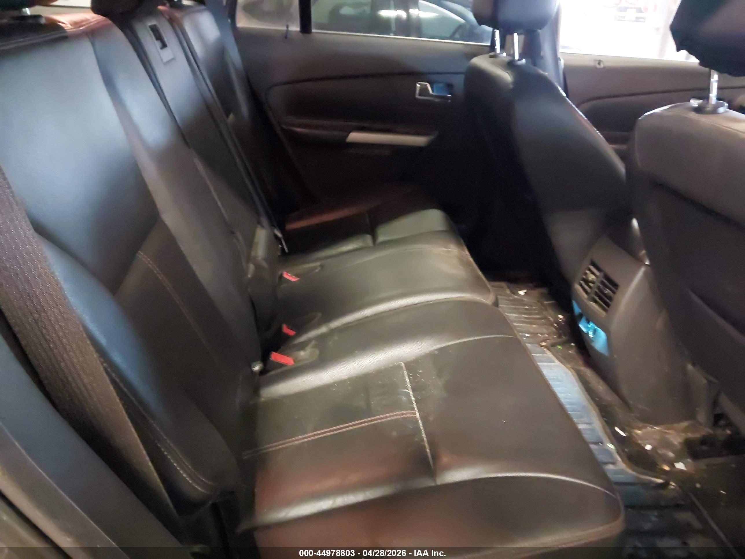 FORD EDGE image 8