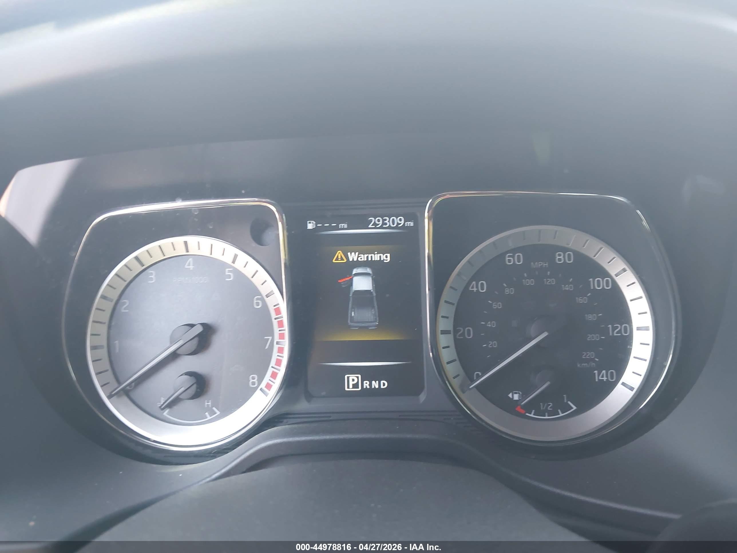 NISSAN TITAN image 7