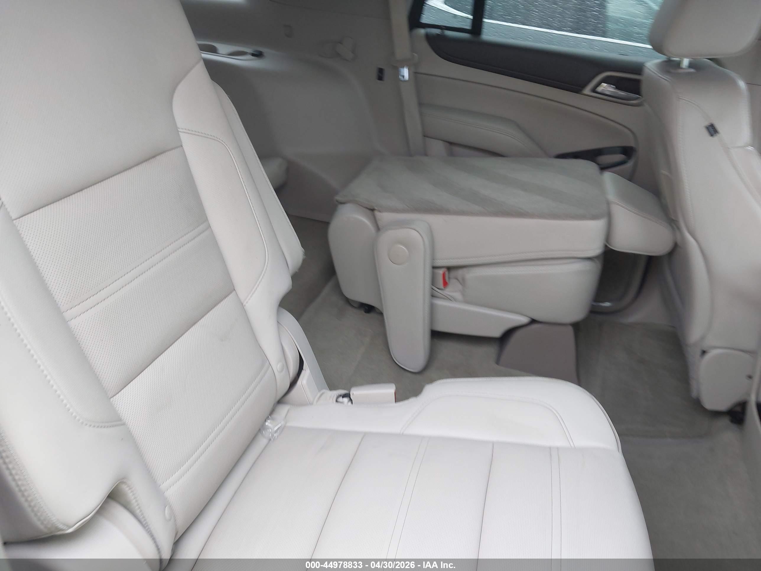 GMC YUKON image 8