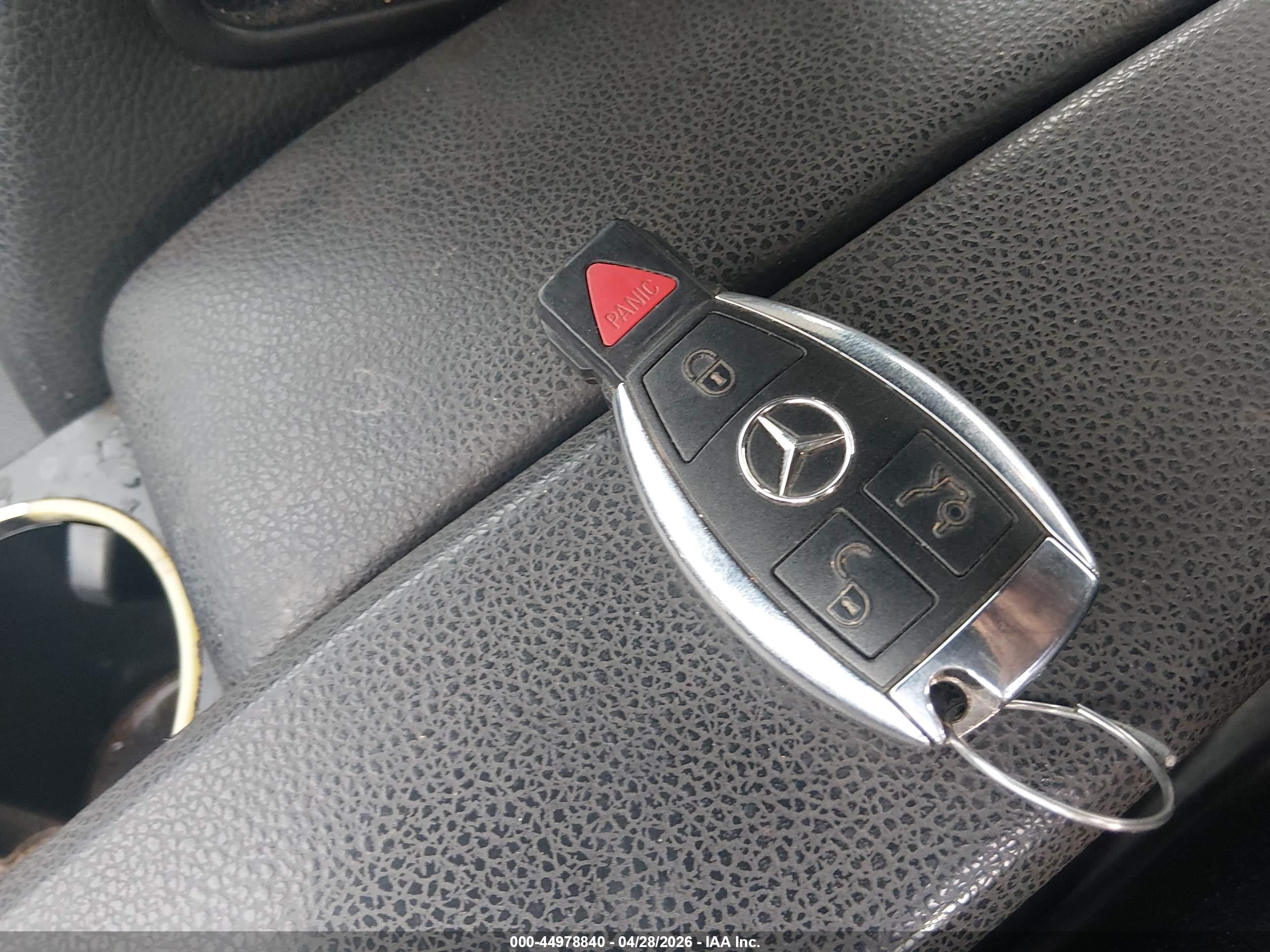 MERCEDES-BENZ C image 11