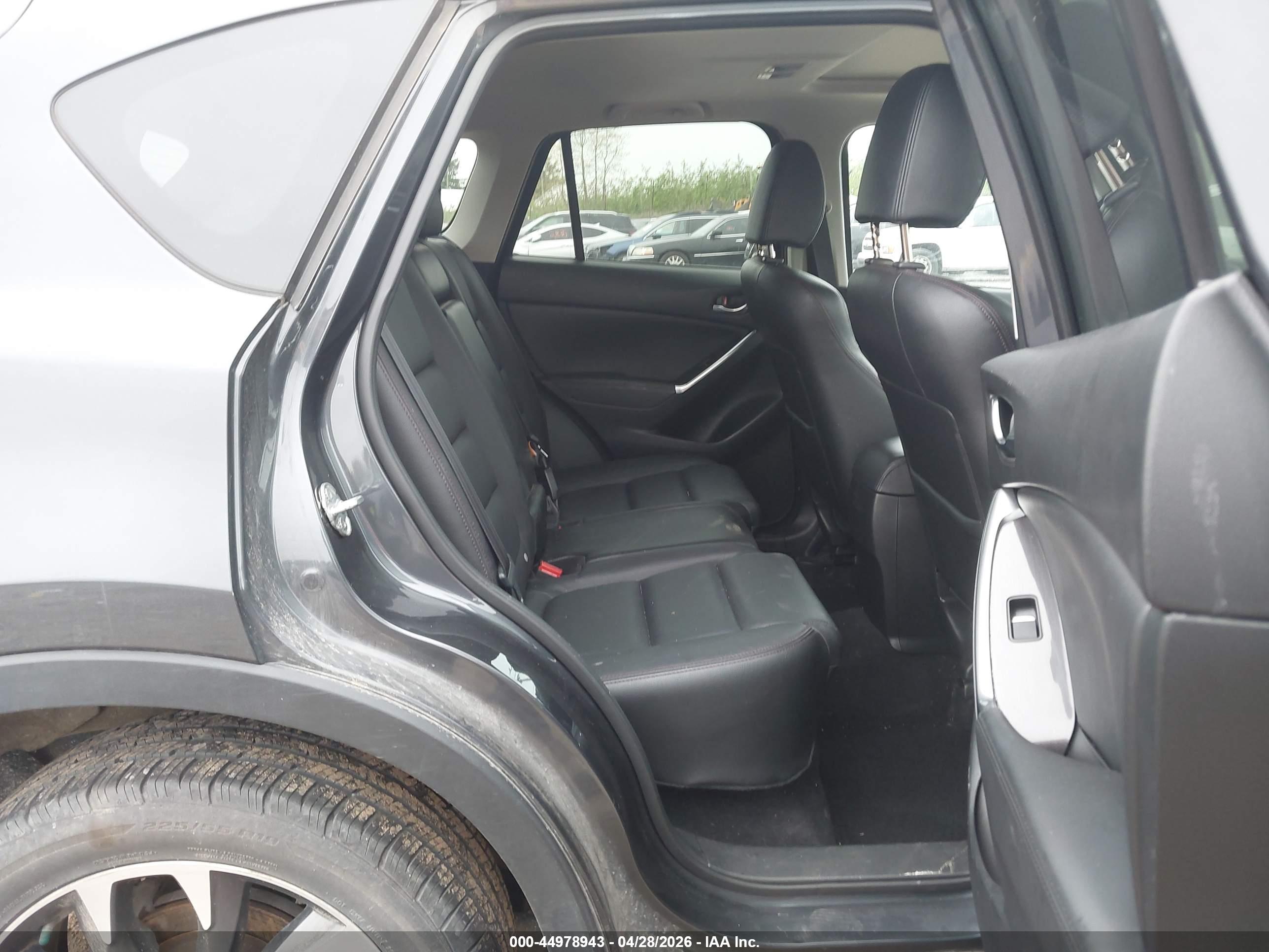 MAZDA CX-5 image 8