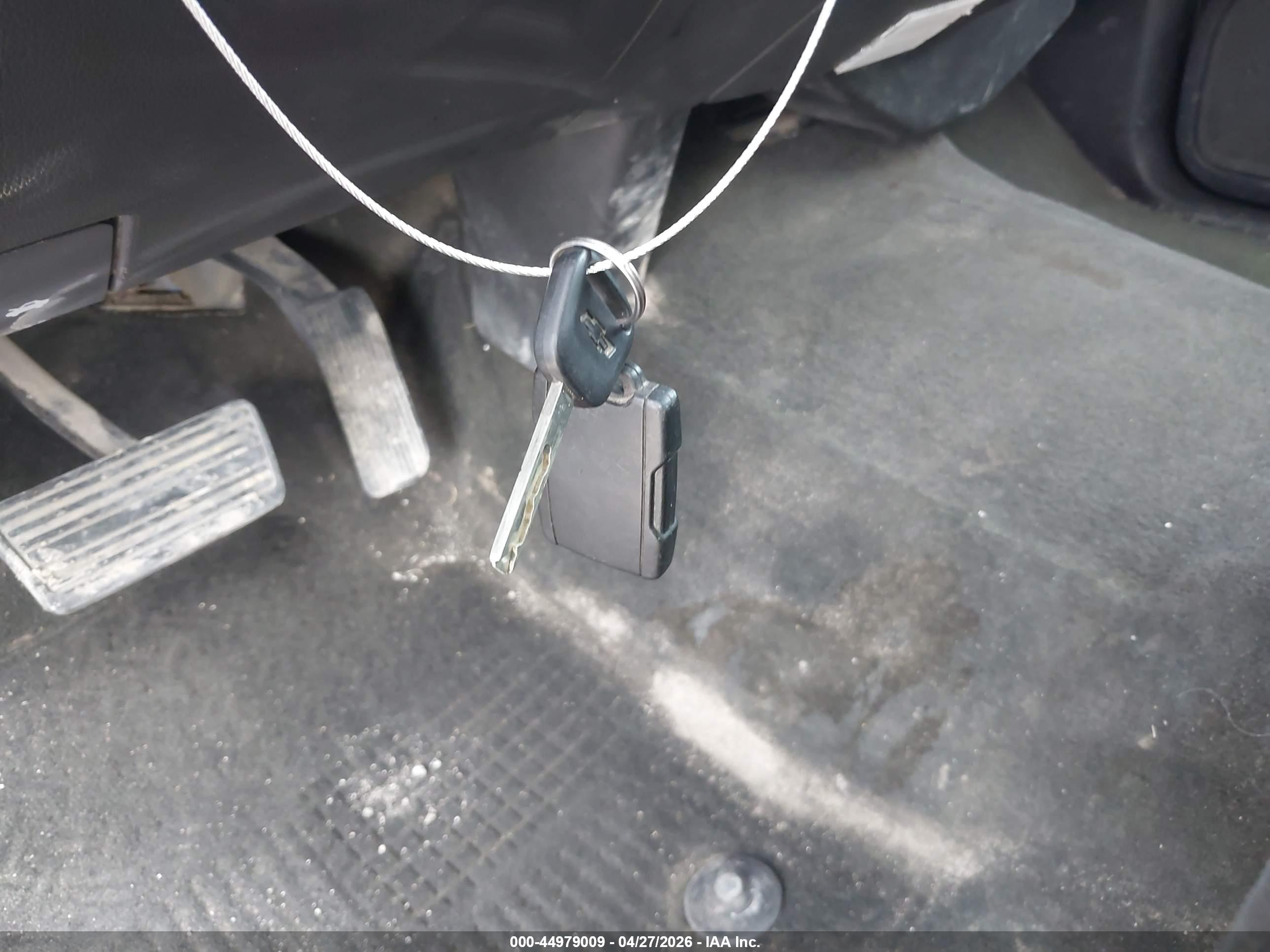 CHEVROLET SILVERADO image 11