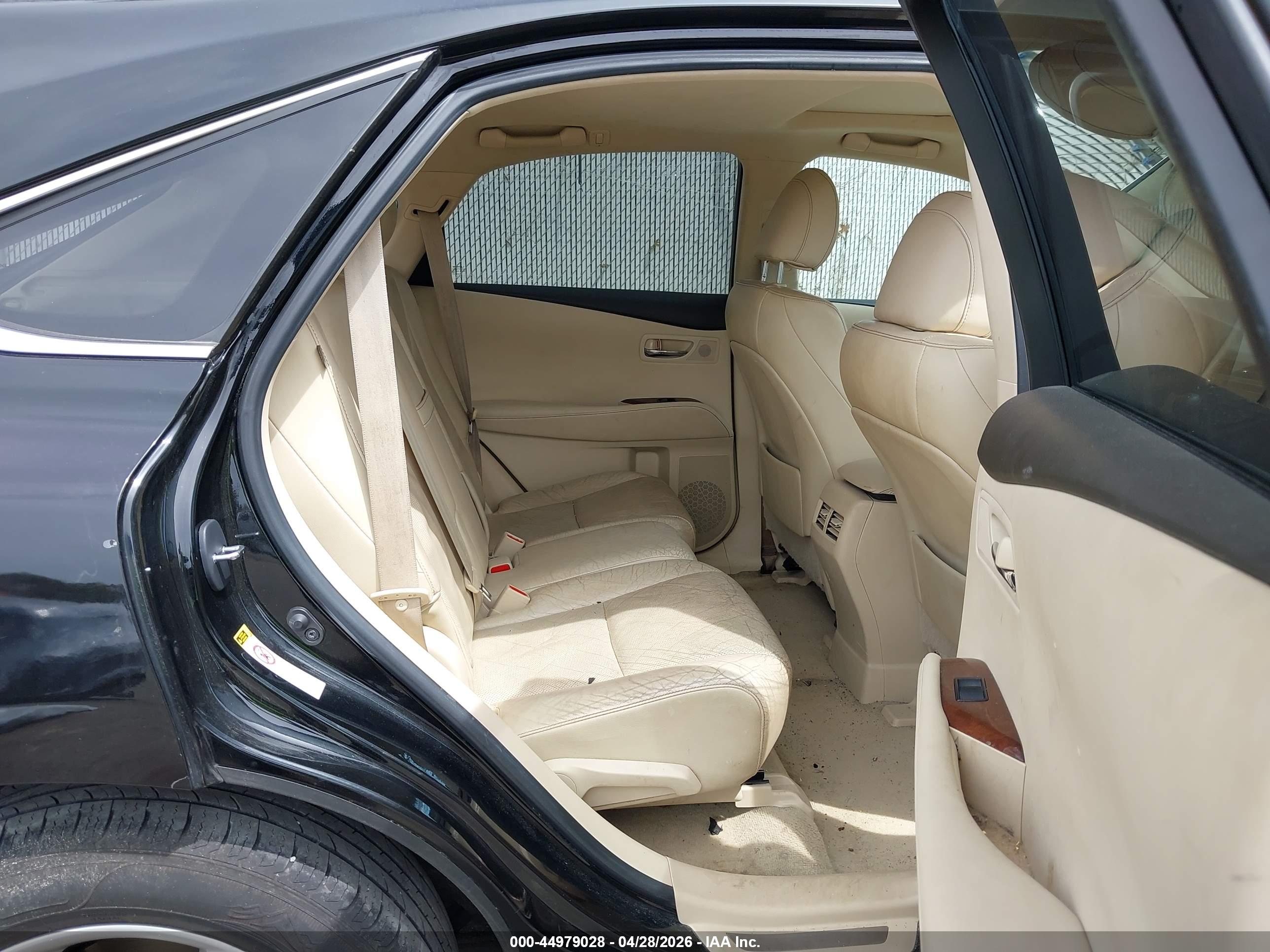 LEXUS RX image 8