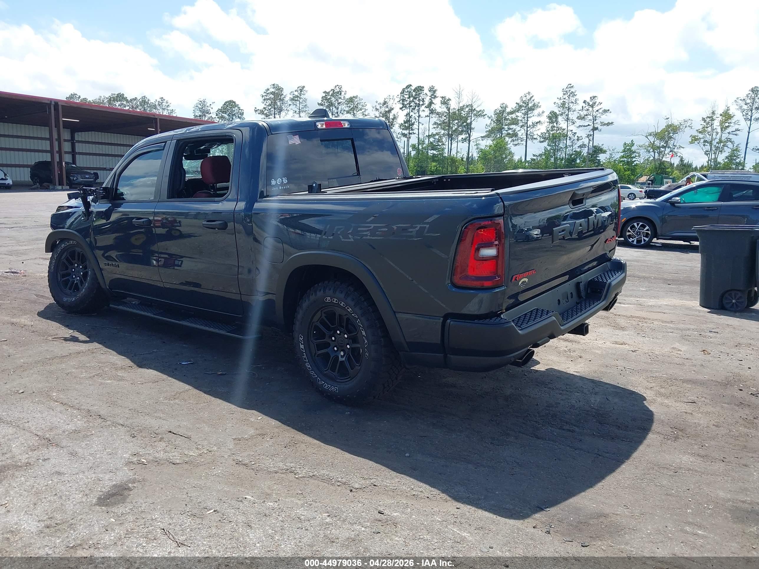 RAM 1500 image 3