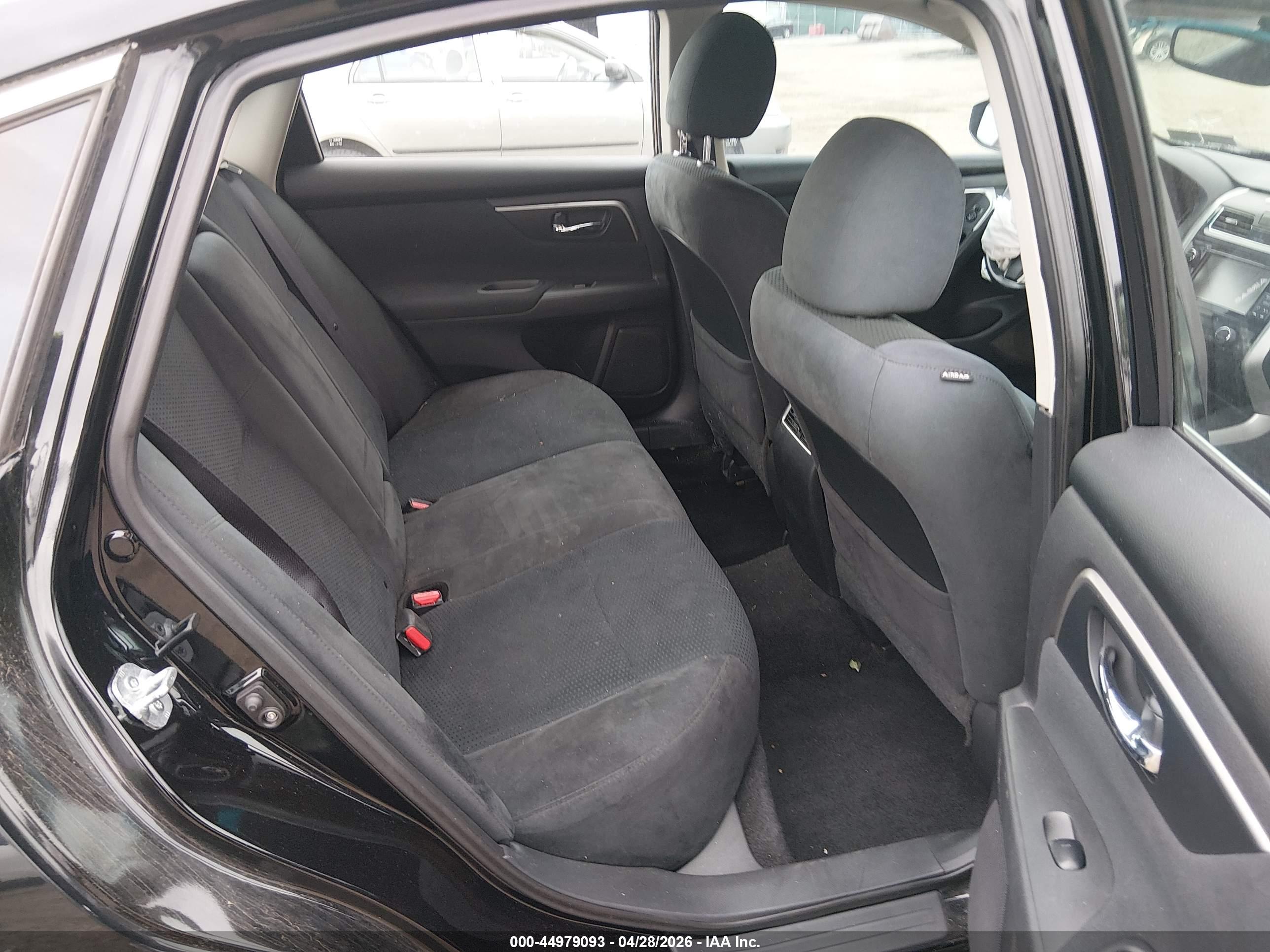 NISSAN ALTIMA image 8