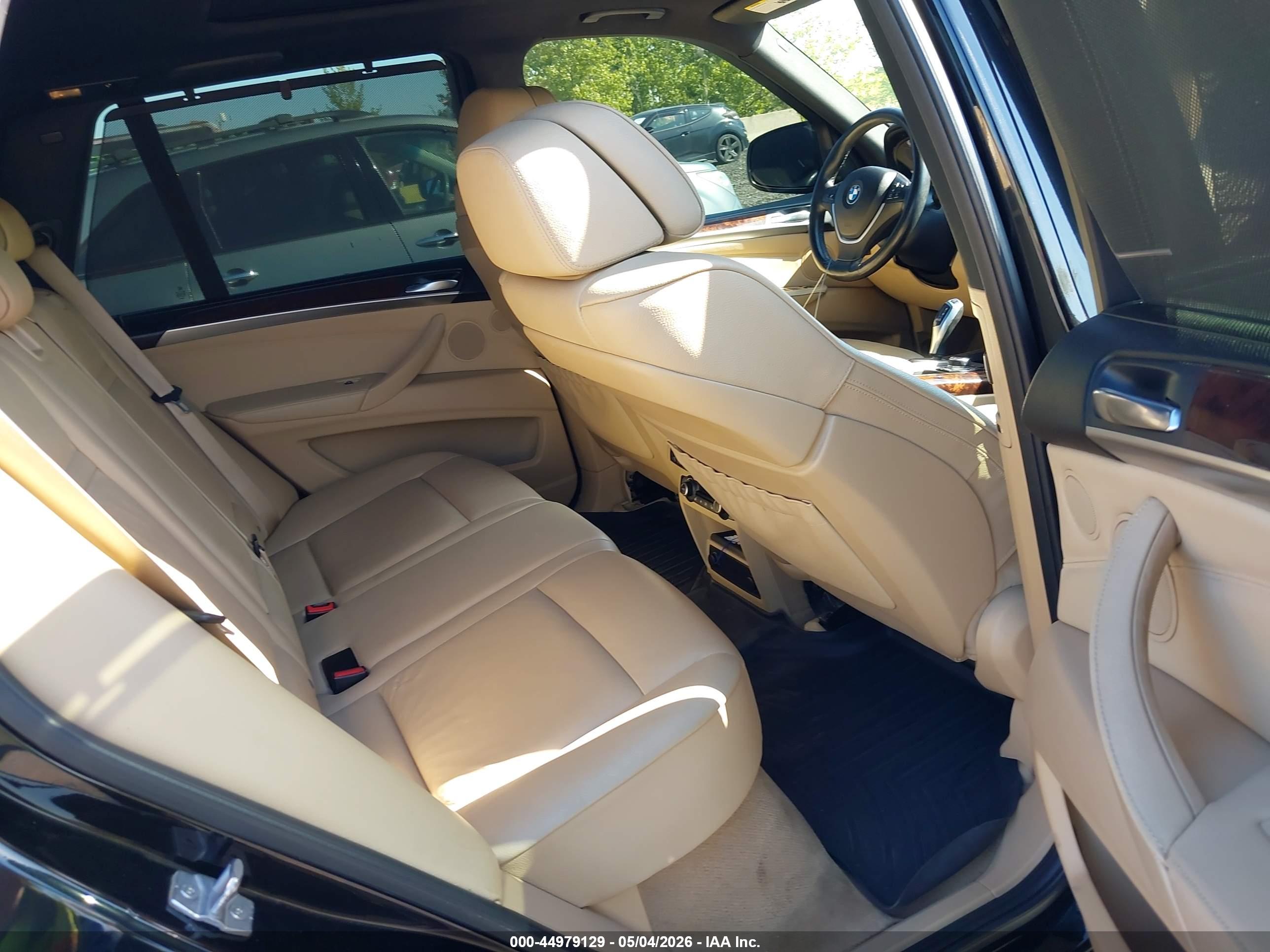 BMW X5 image 8