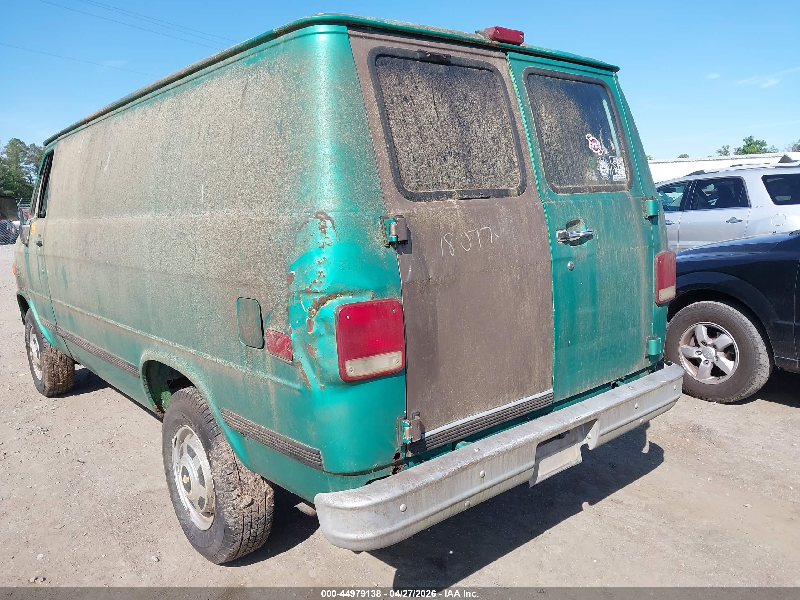 CHEVROLET G30 image 6