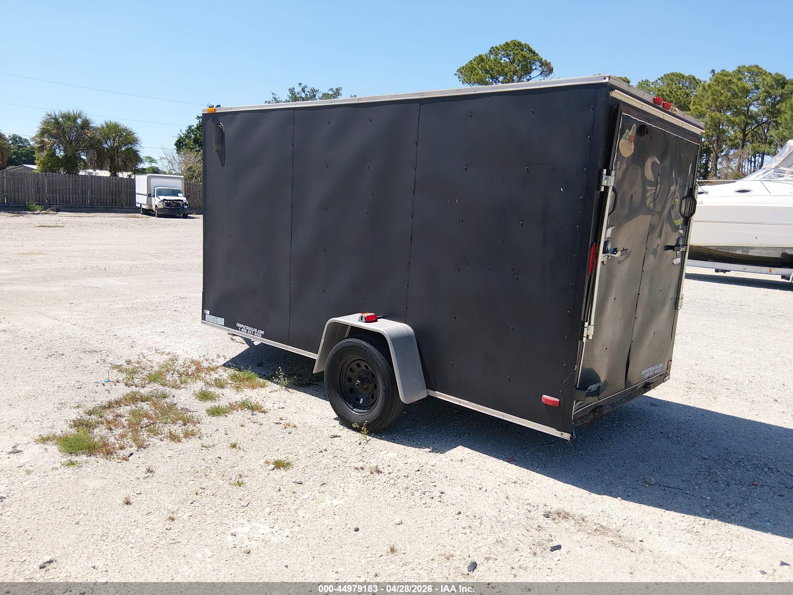 COVERED WAGON image 3