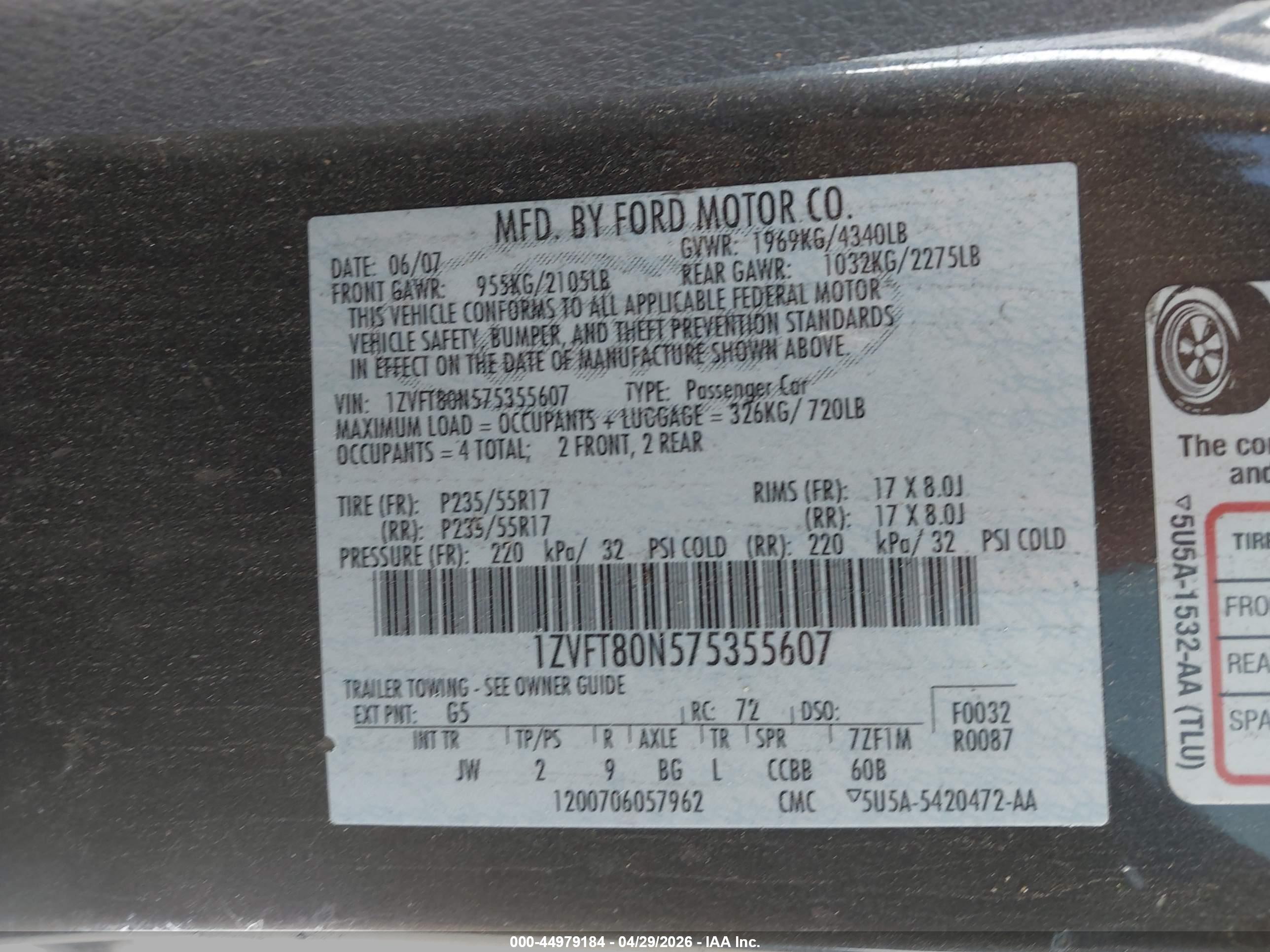 FORD MUSTANG image 9