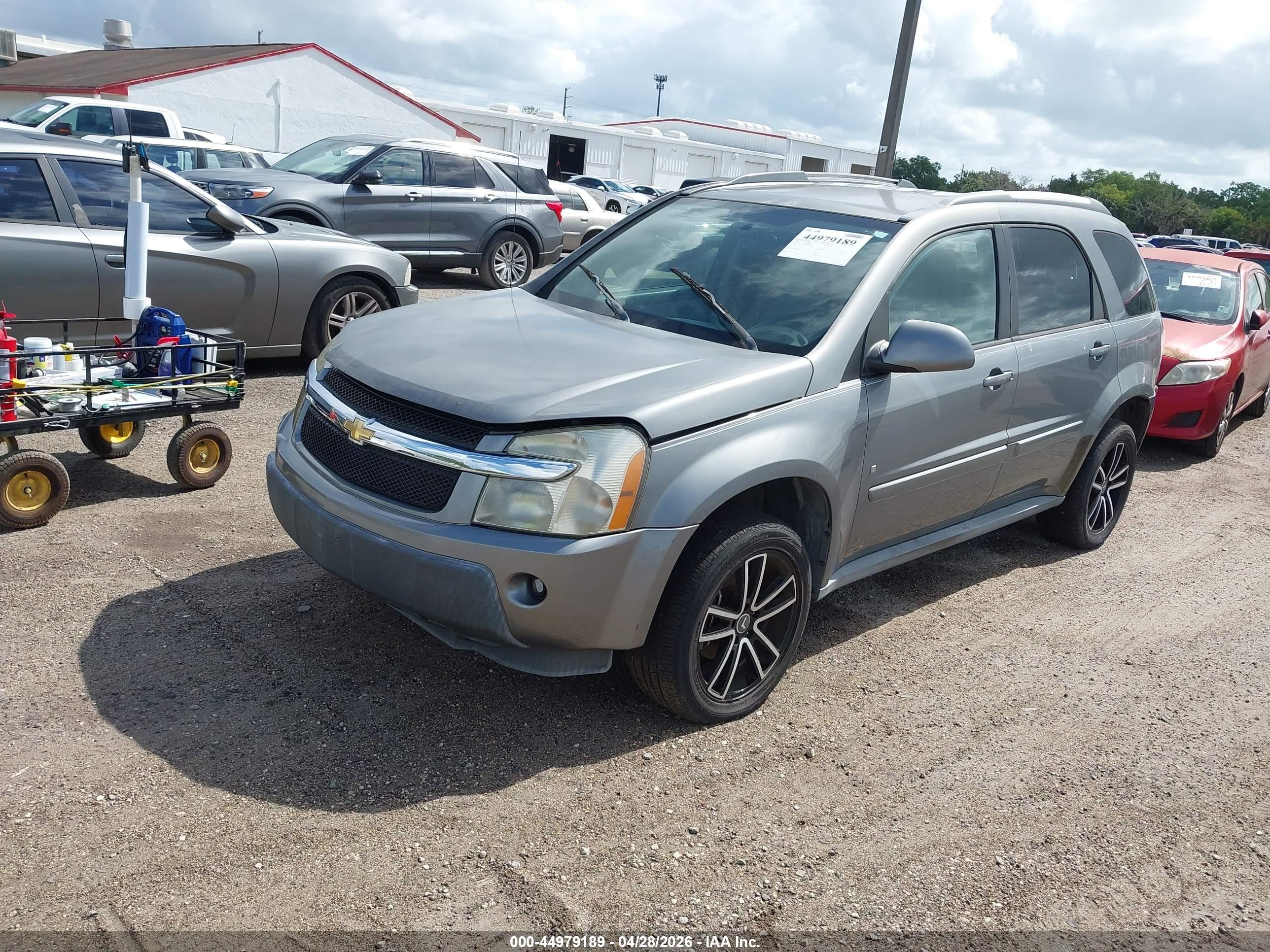 CHEVROLET EQUINOX image 2