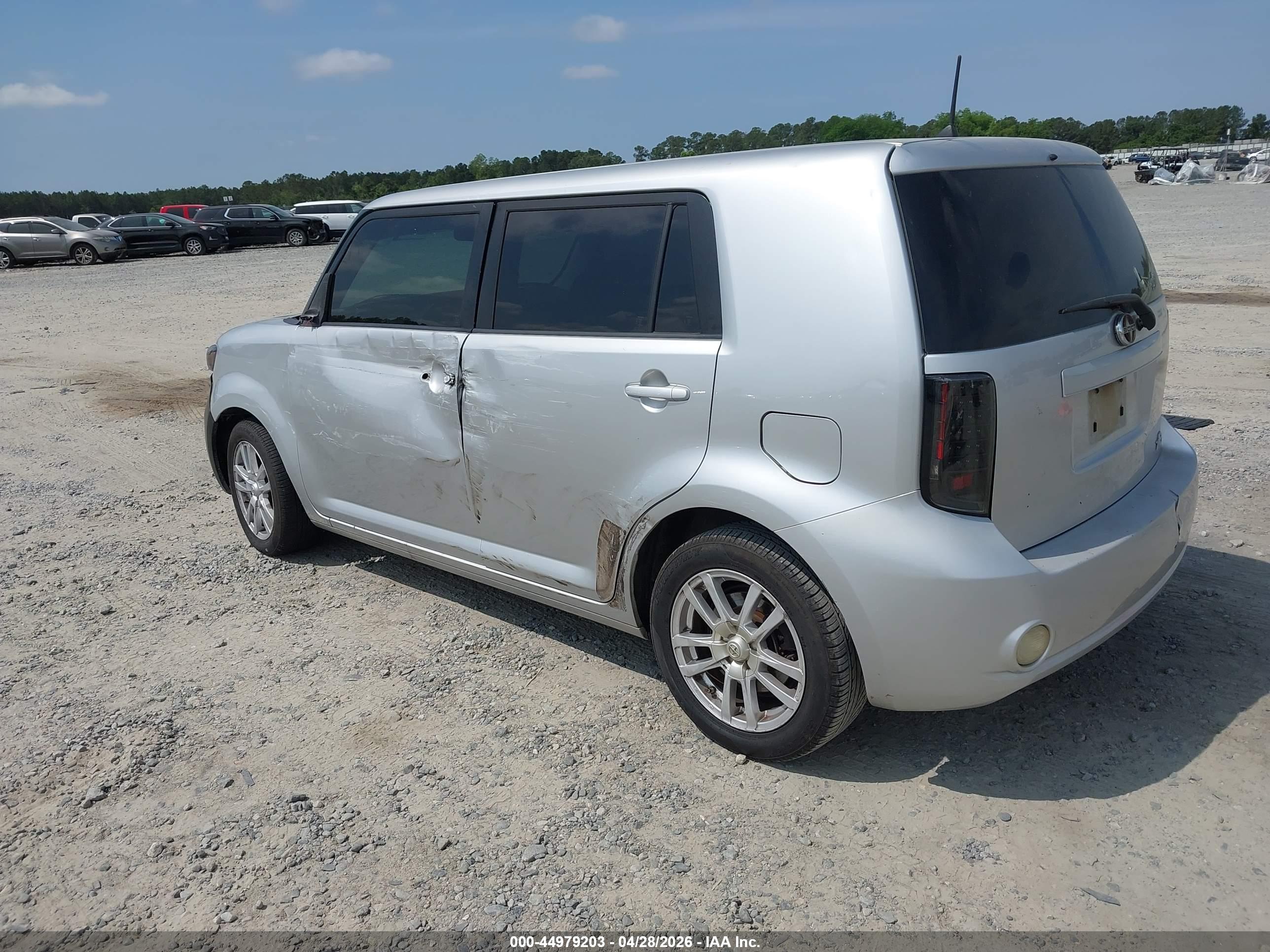SCION XB image 3