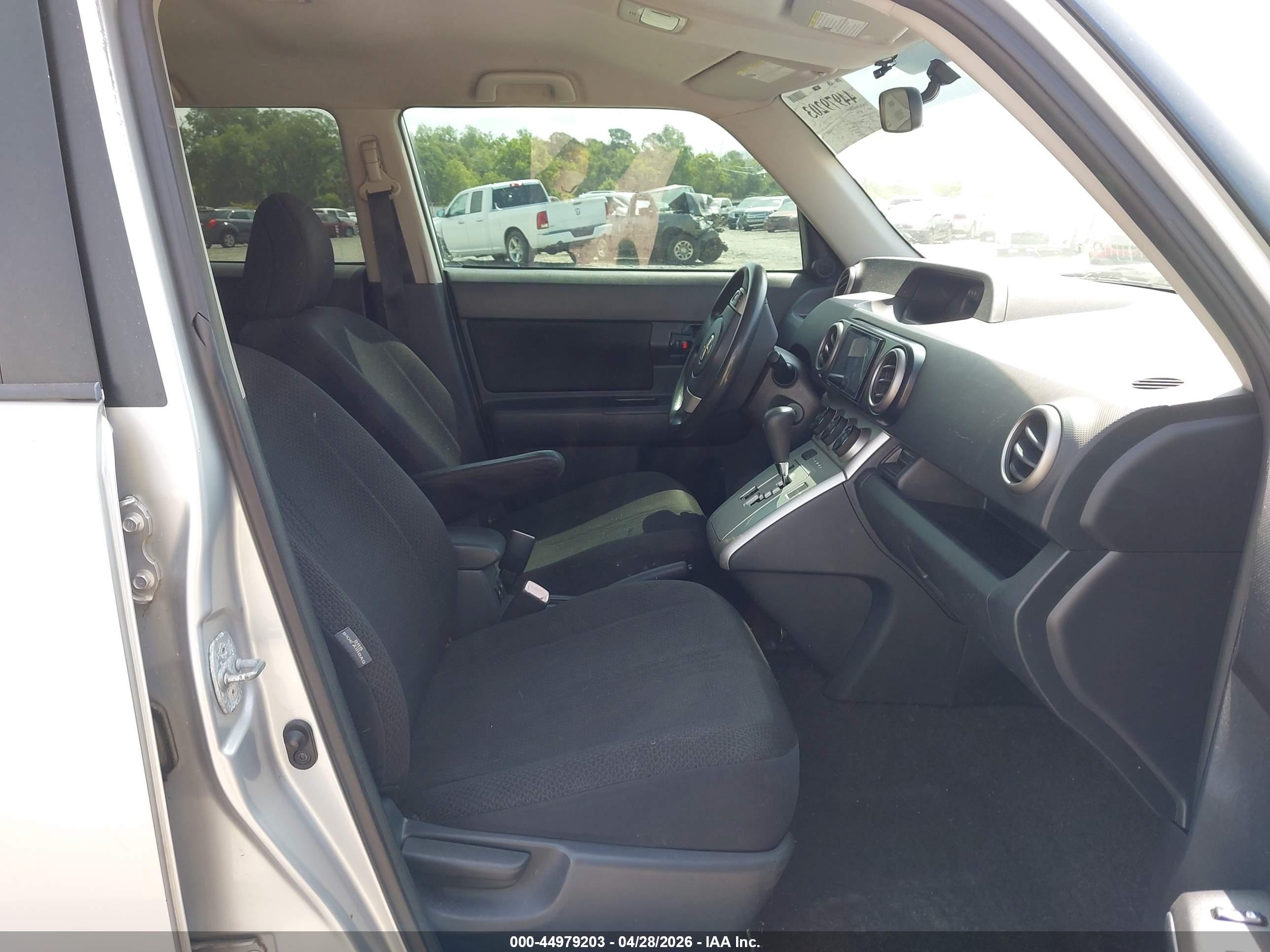 SCION XB image 5
