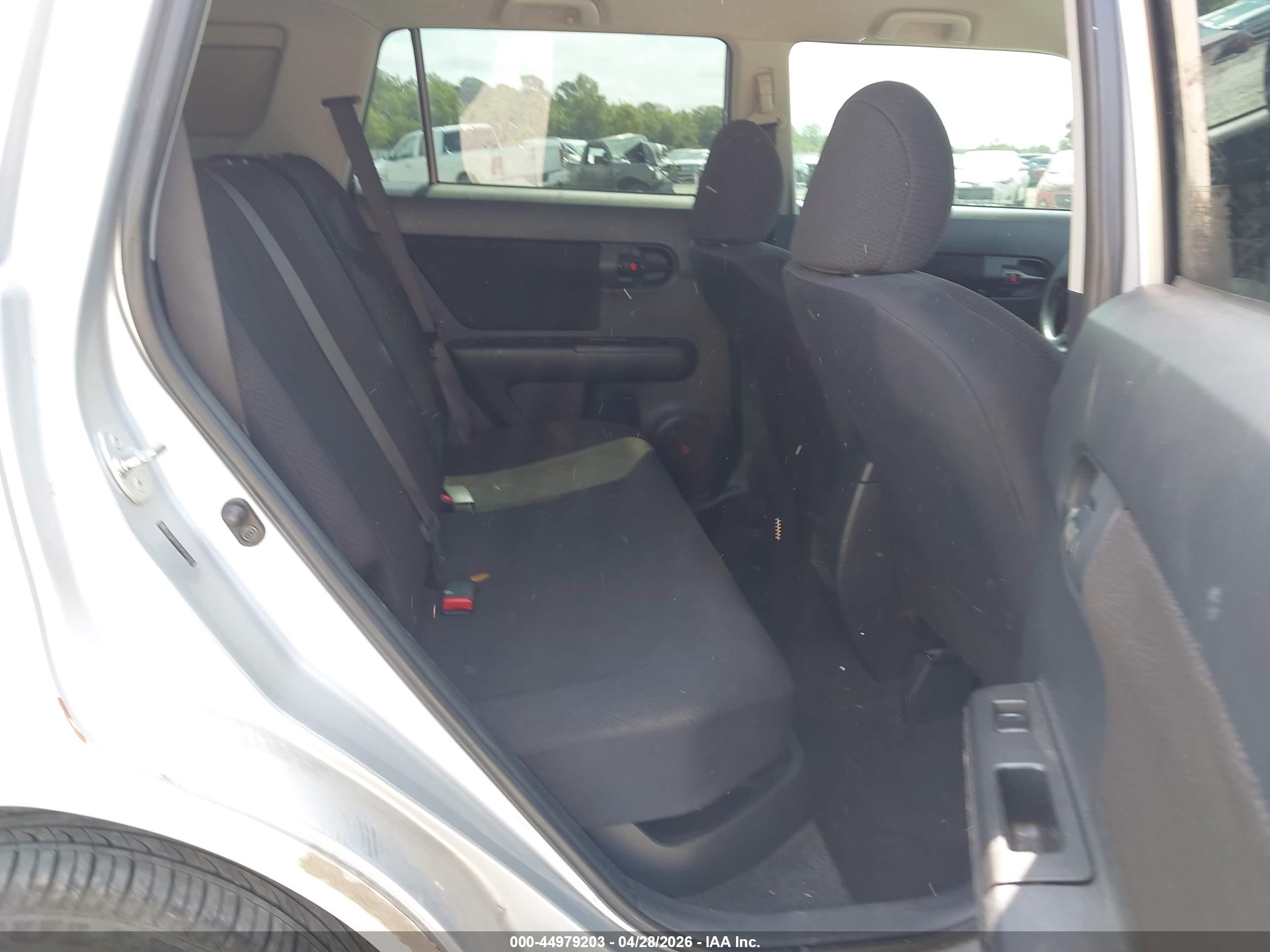 SCION XB image 8