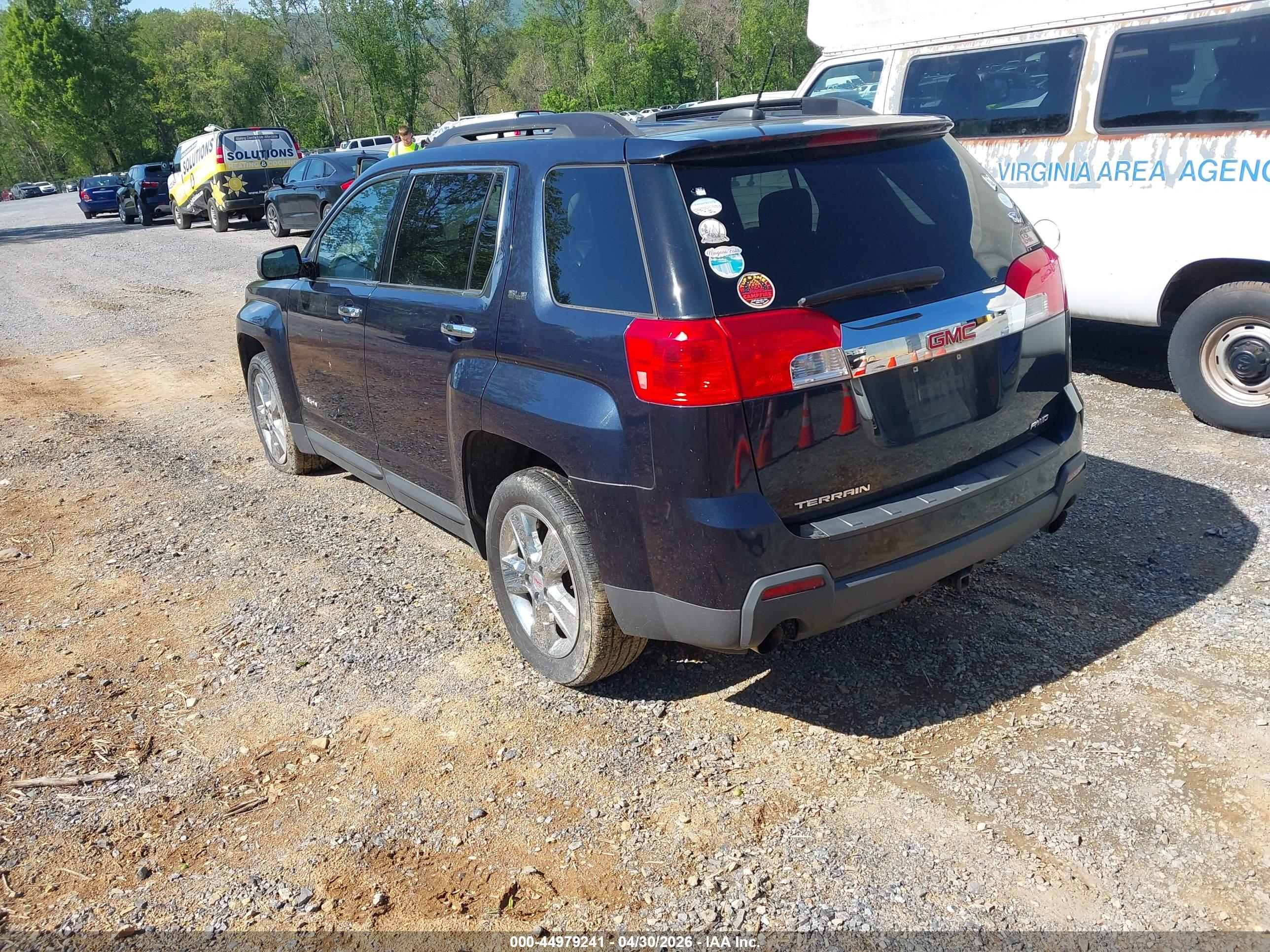 GMC TERRAIN image 3