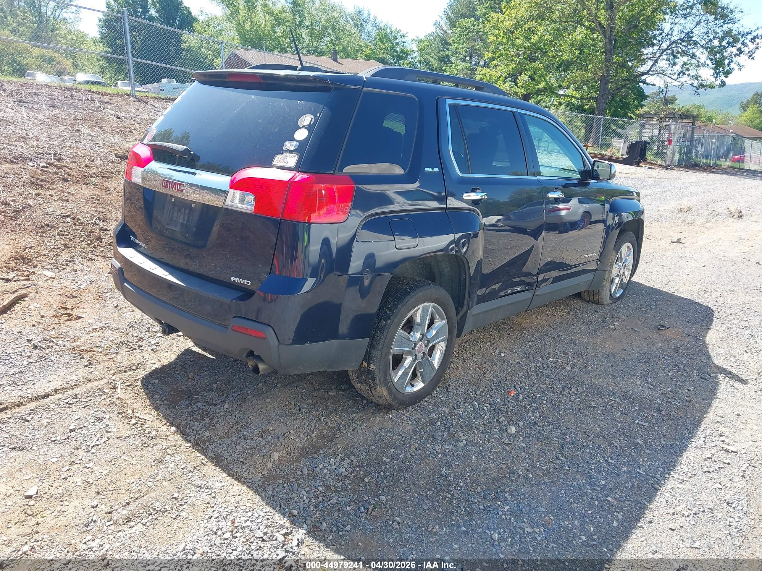 GMC TERRAIN image 4