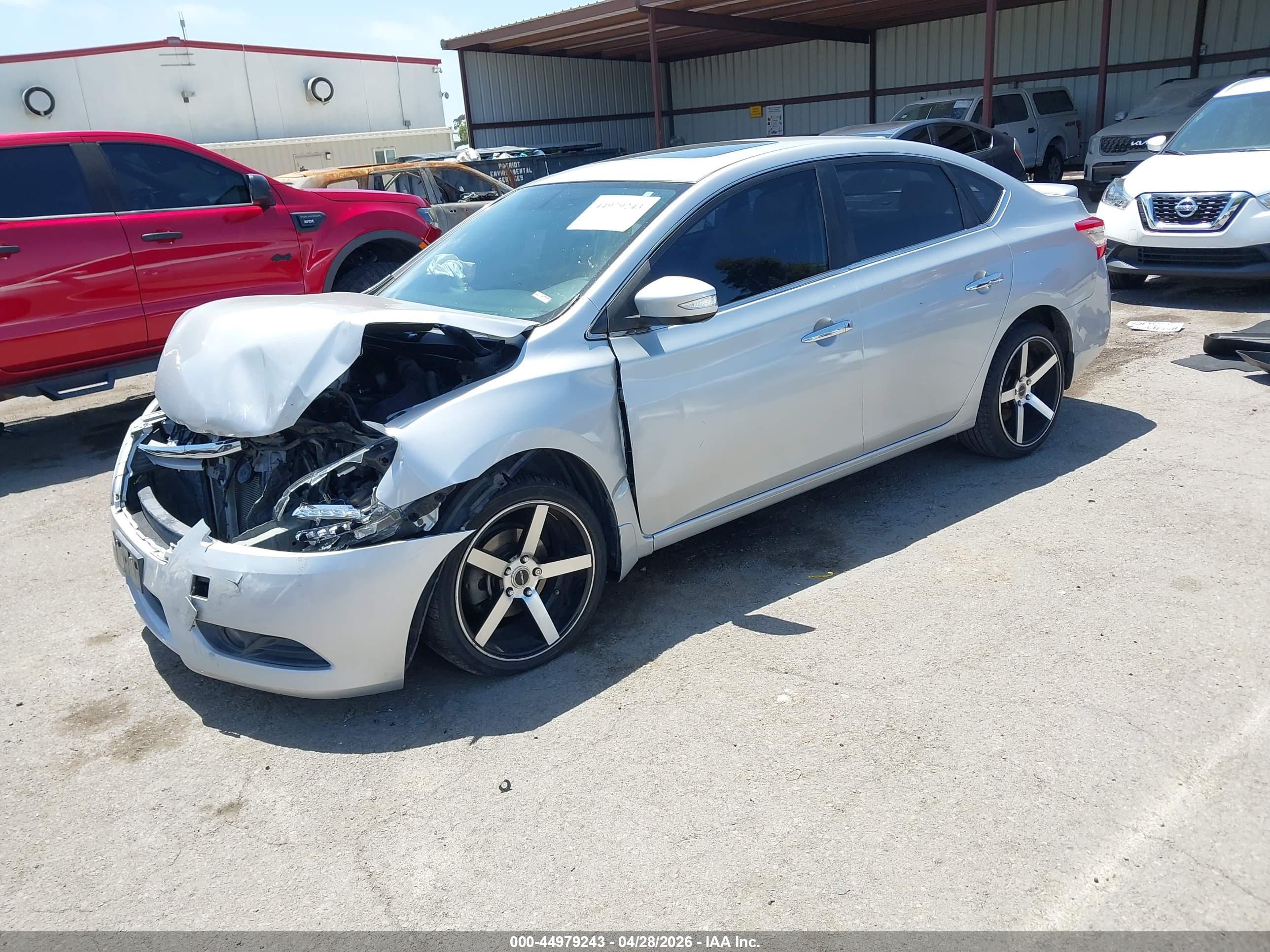 NISSAN SENTRA image 2
