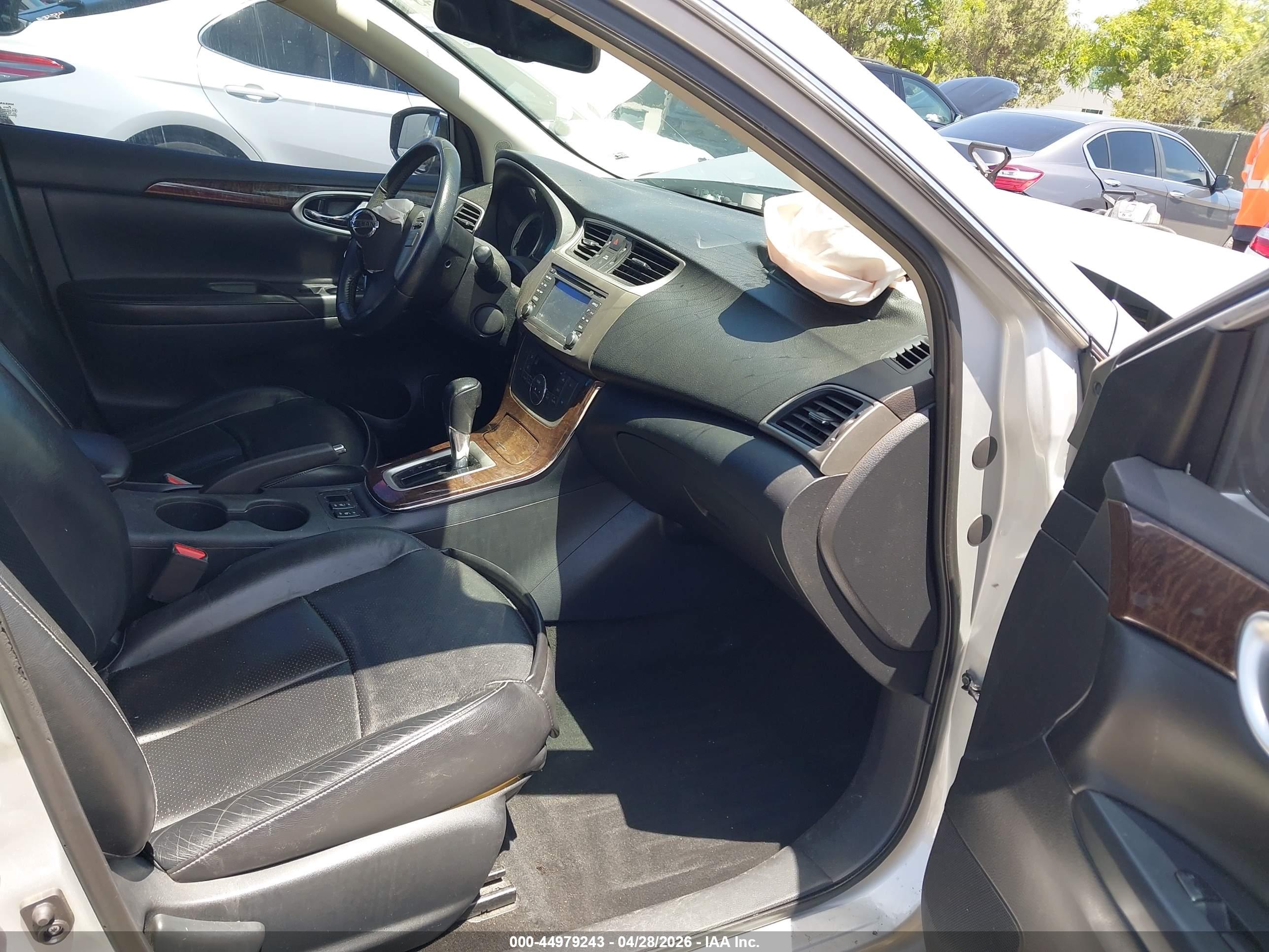 NISSAN SENTRA image 5