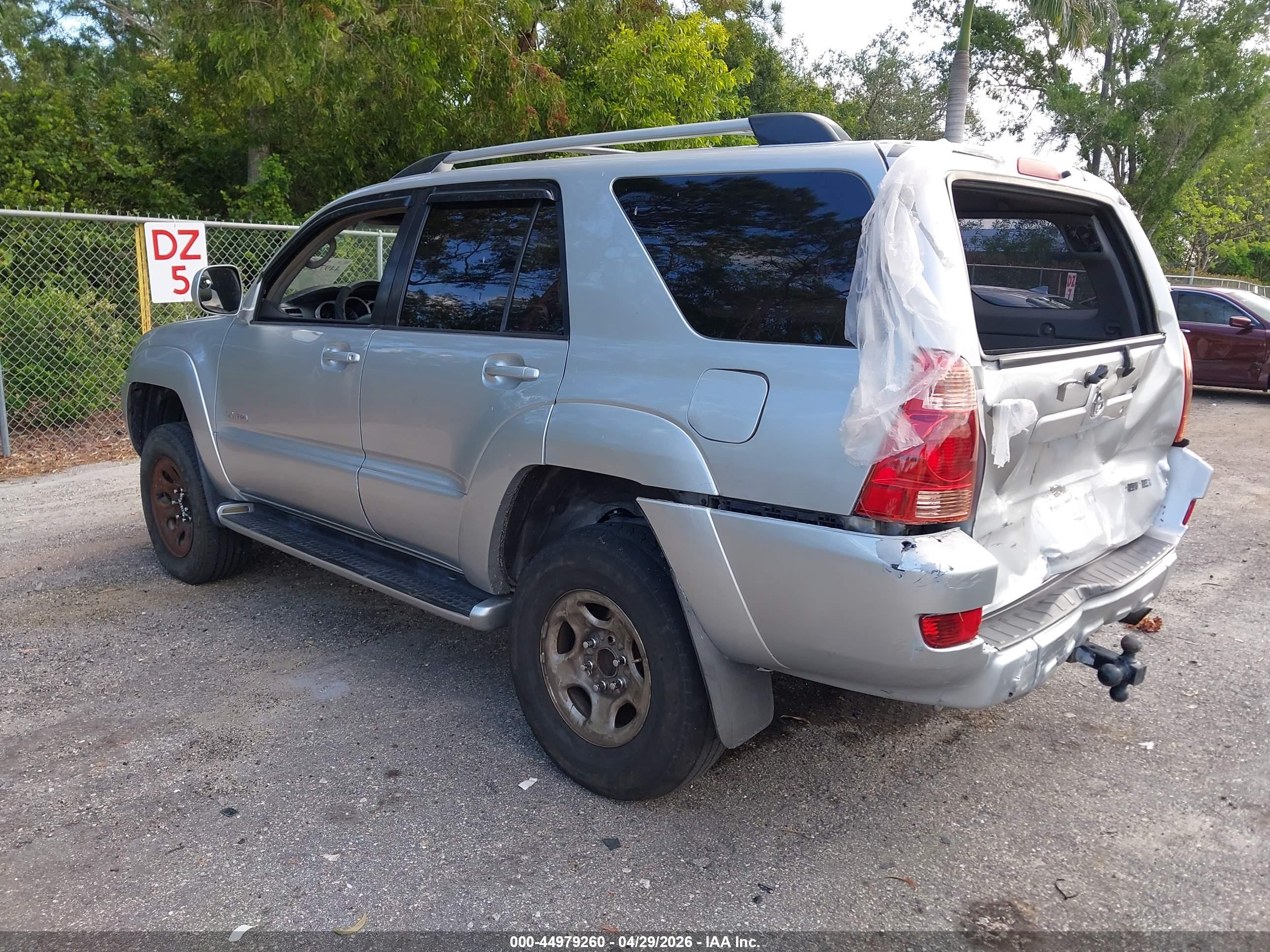 TOYOTA 4RUNNER image 3