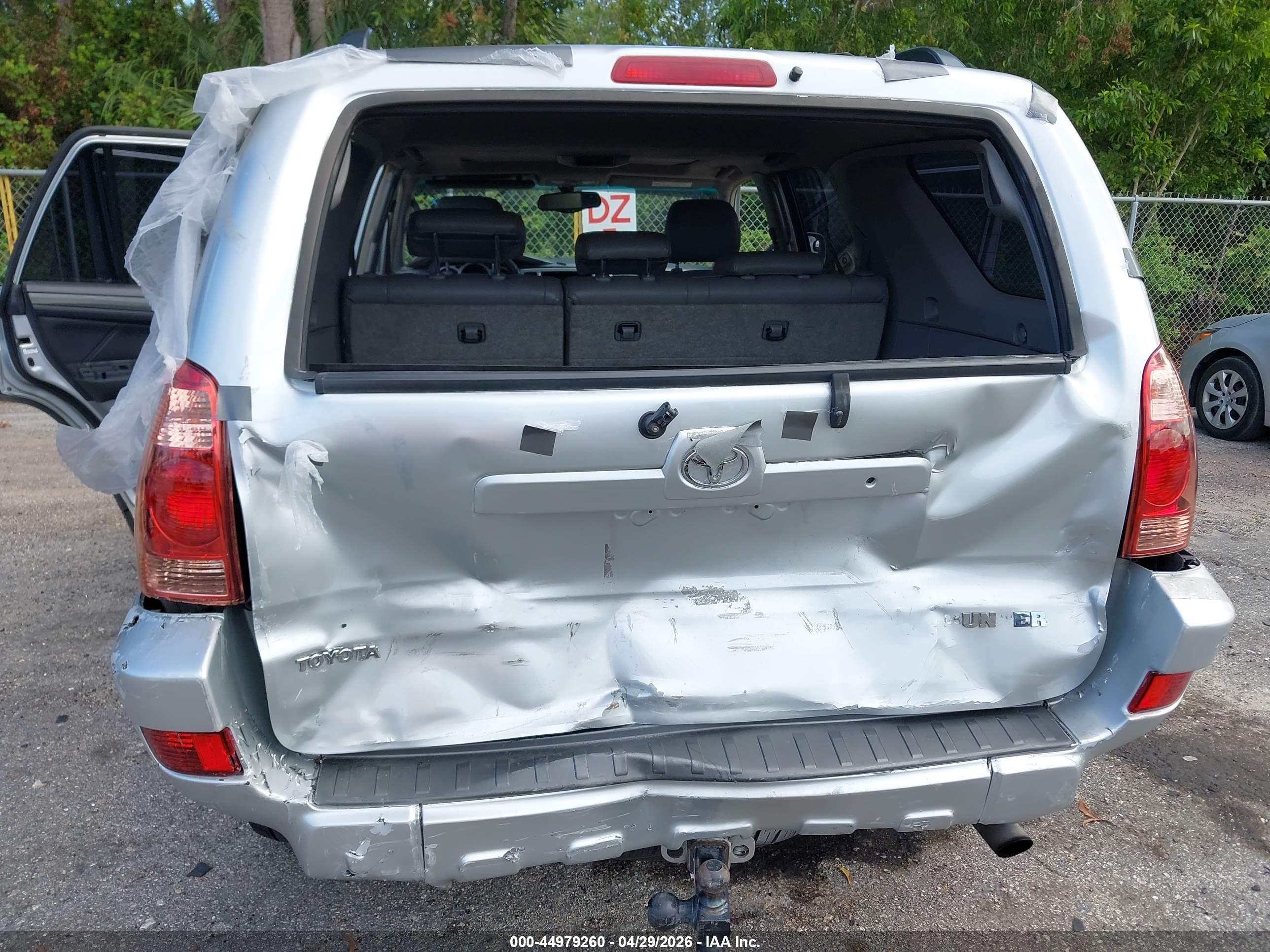 TOYOTA 4RUNNER image 6