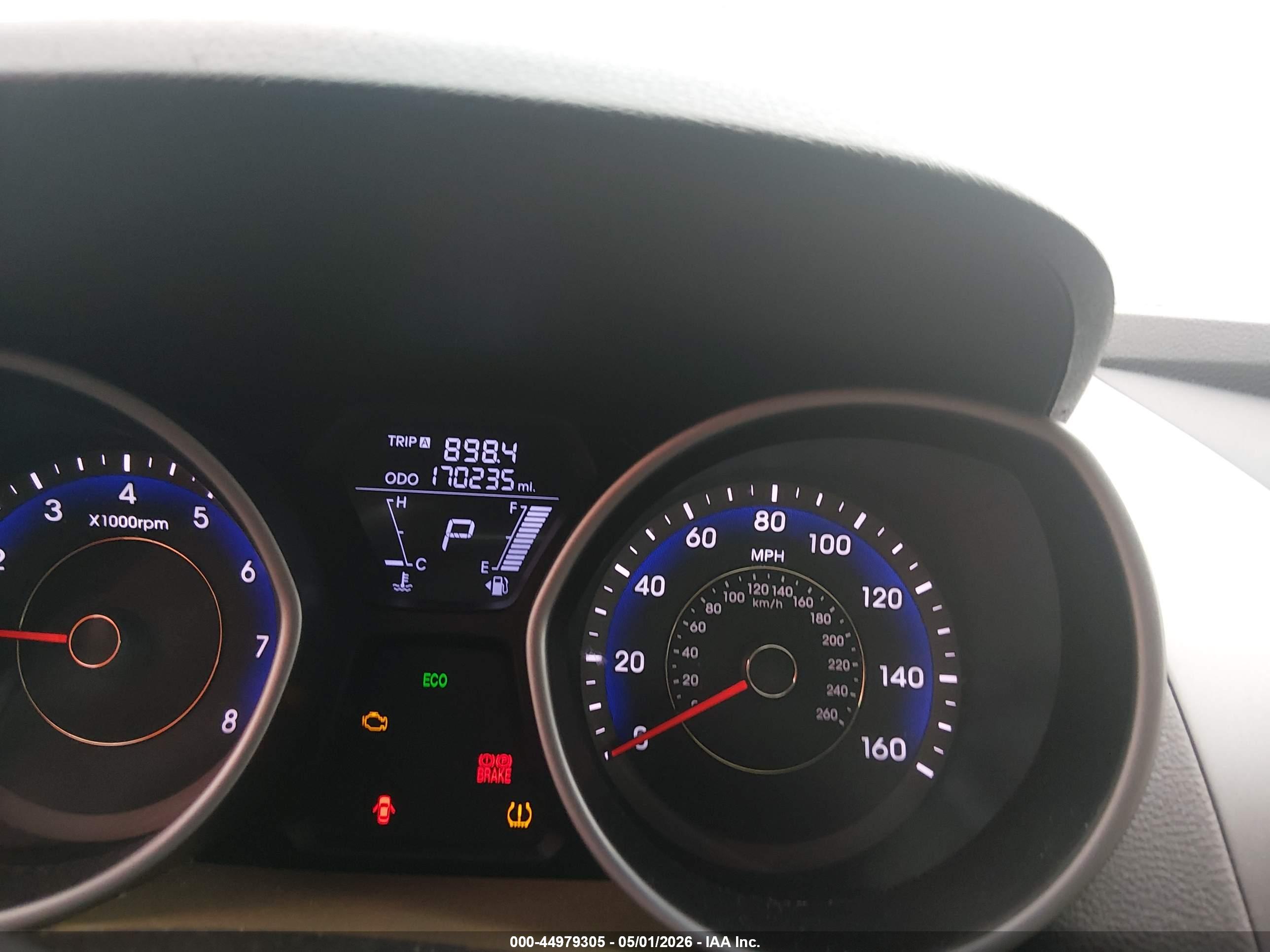 HYUNDAI ELANTRA image 7