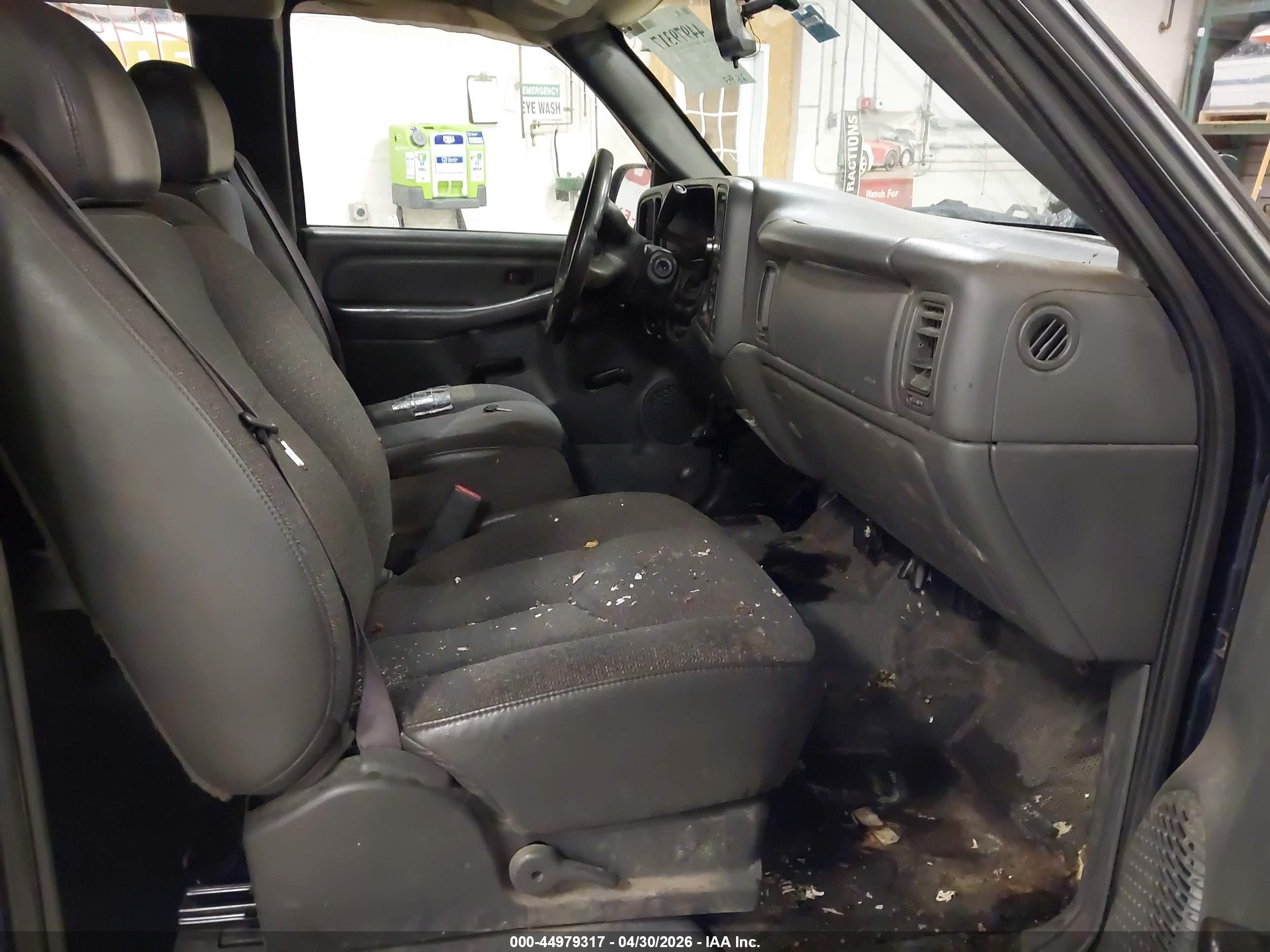 GMC SIERRA image 5