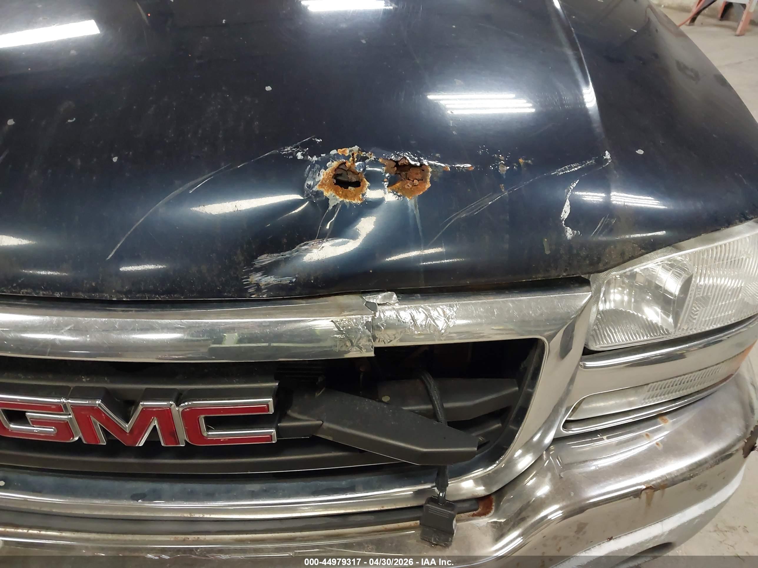GMC SIERRA image 6