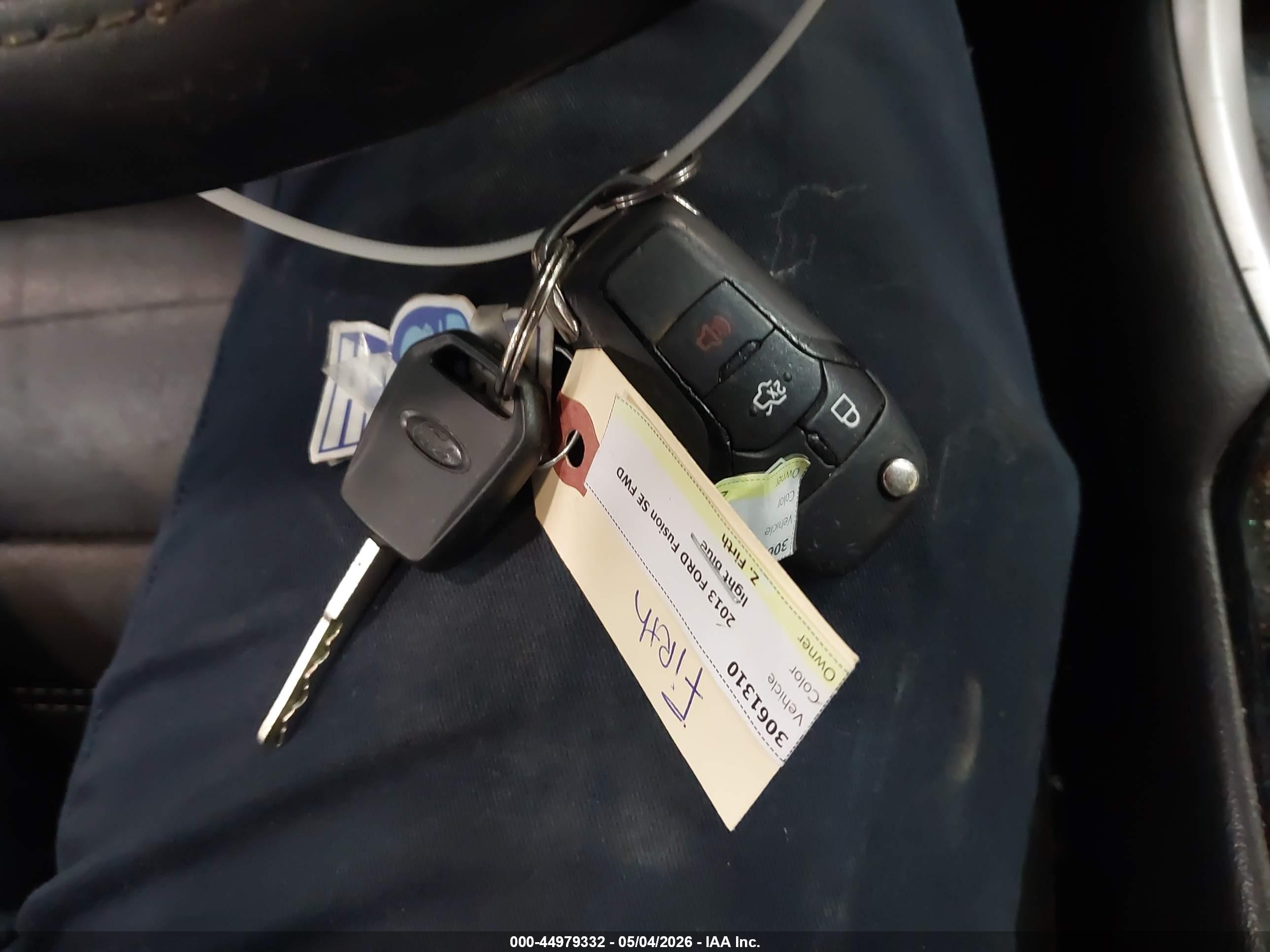 FORD FUSION image 11