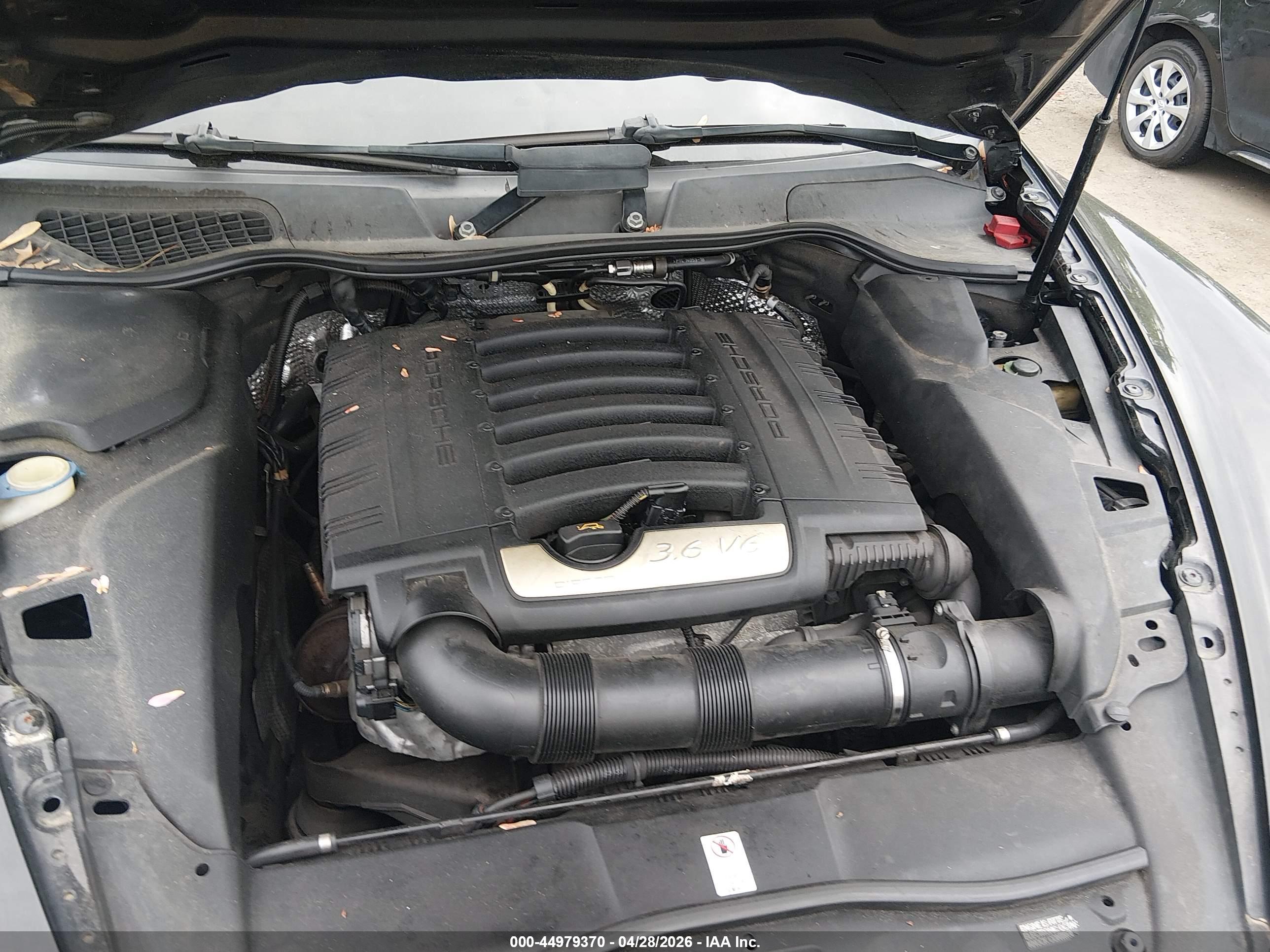 PORSCHE CAYENNE image 10