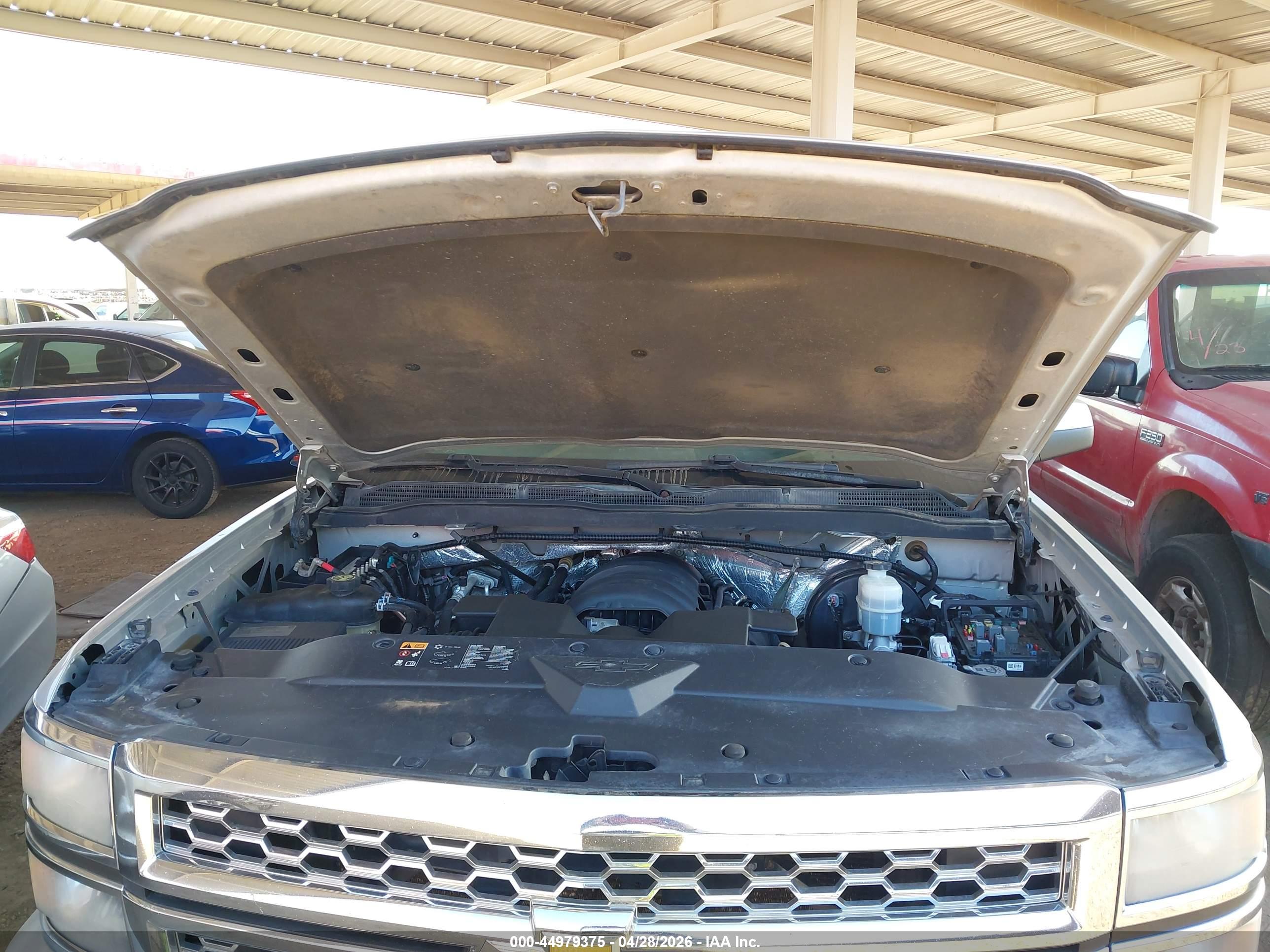 CHEVROLET SILVERADO image 10