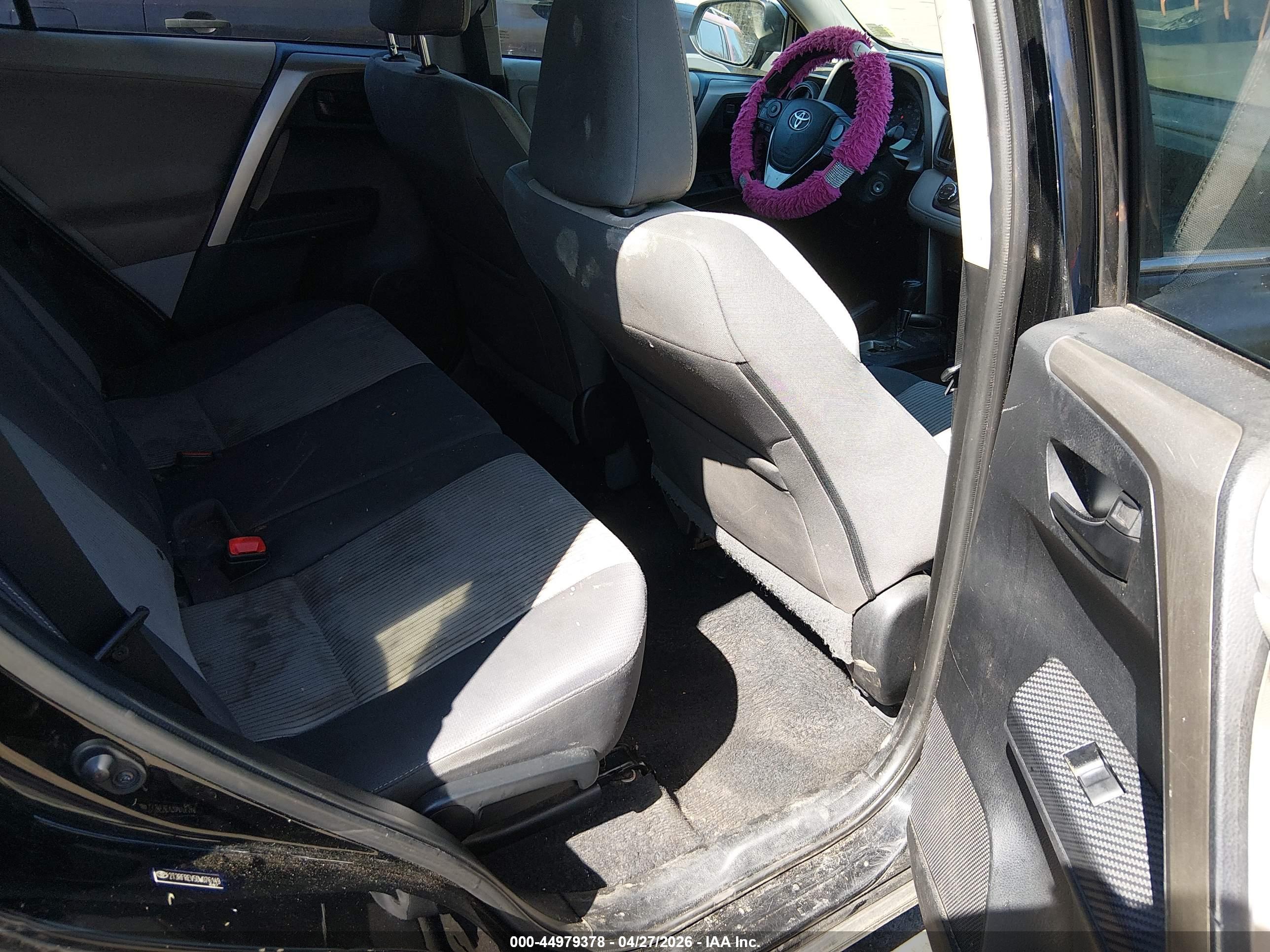 TOYOTA RAV4 image 8