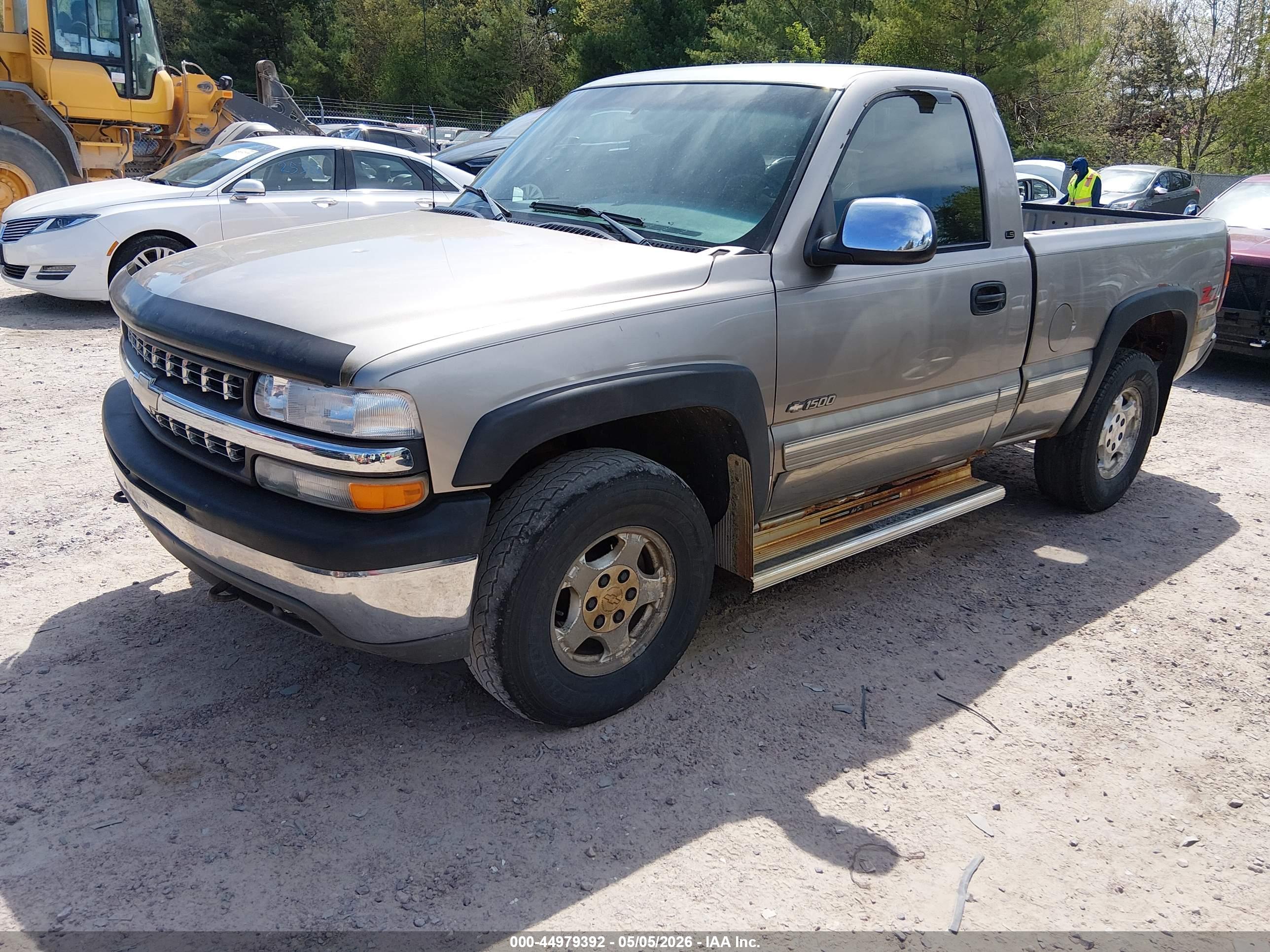CHEVROLET SILVERADO image 2