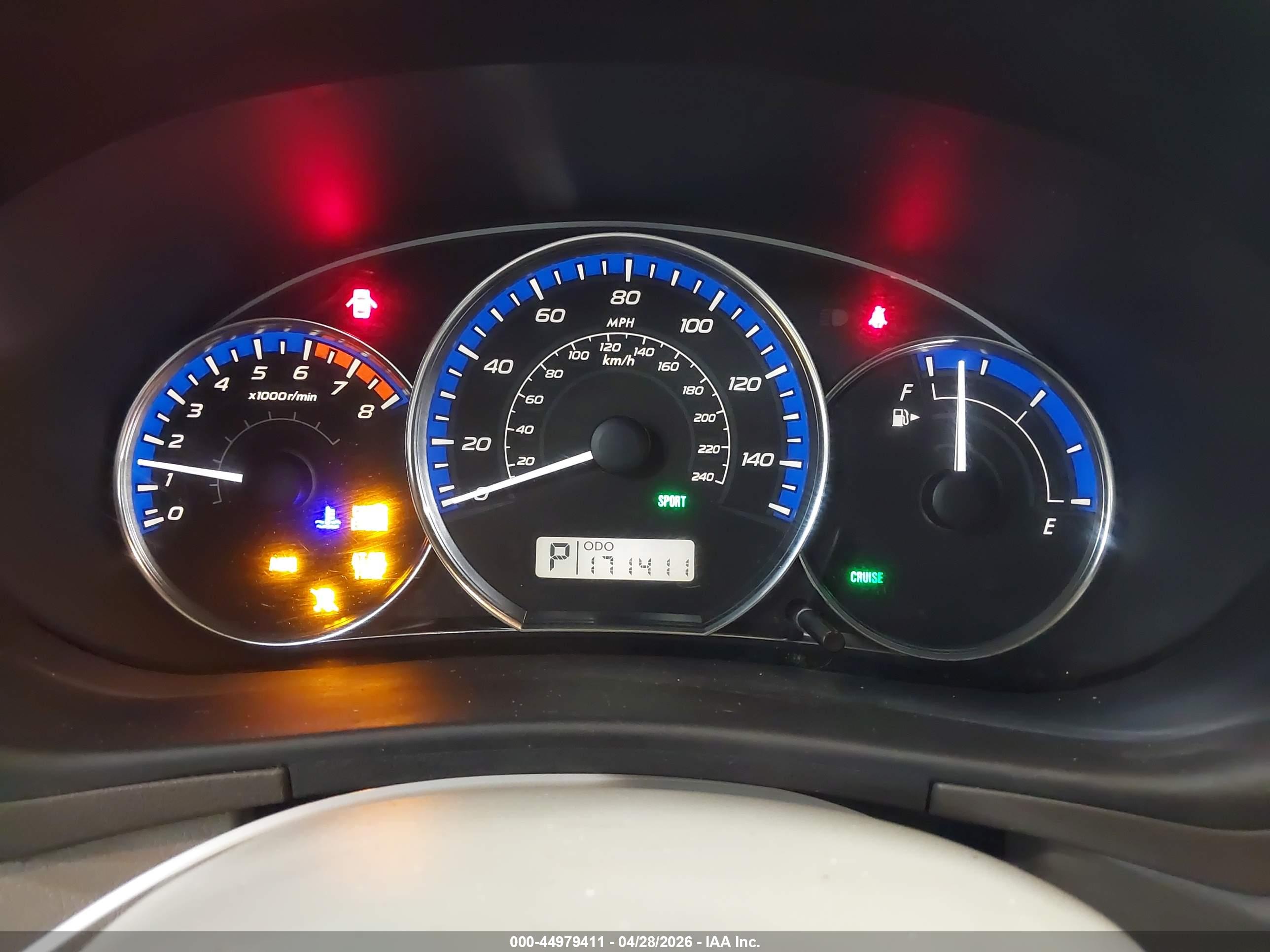 SUBARU FORESTER image 7