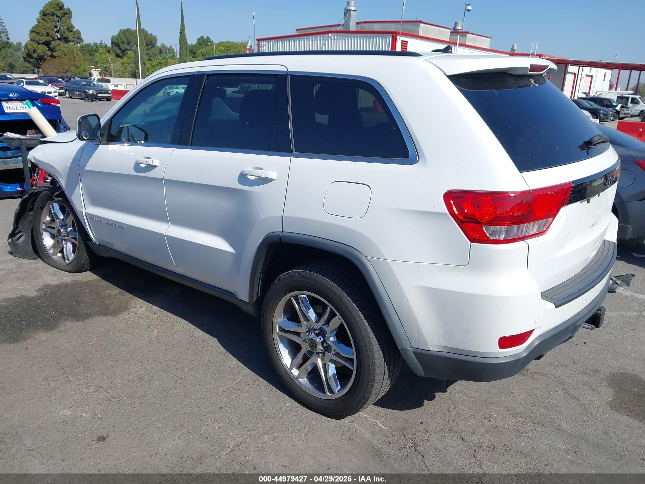 JEEP GRAND image 3