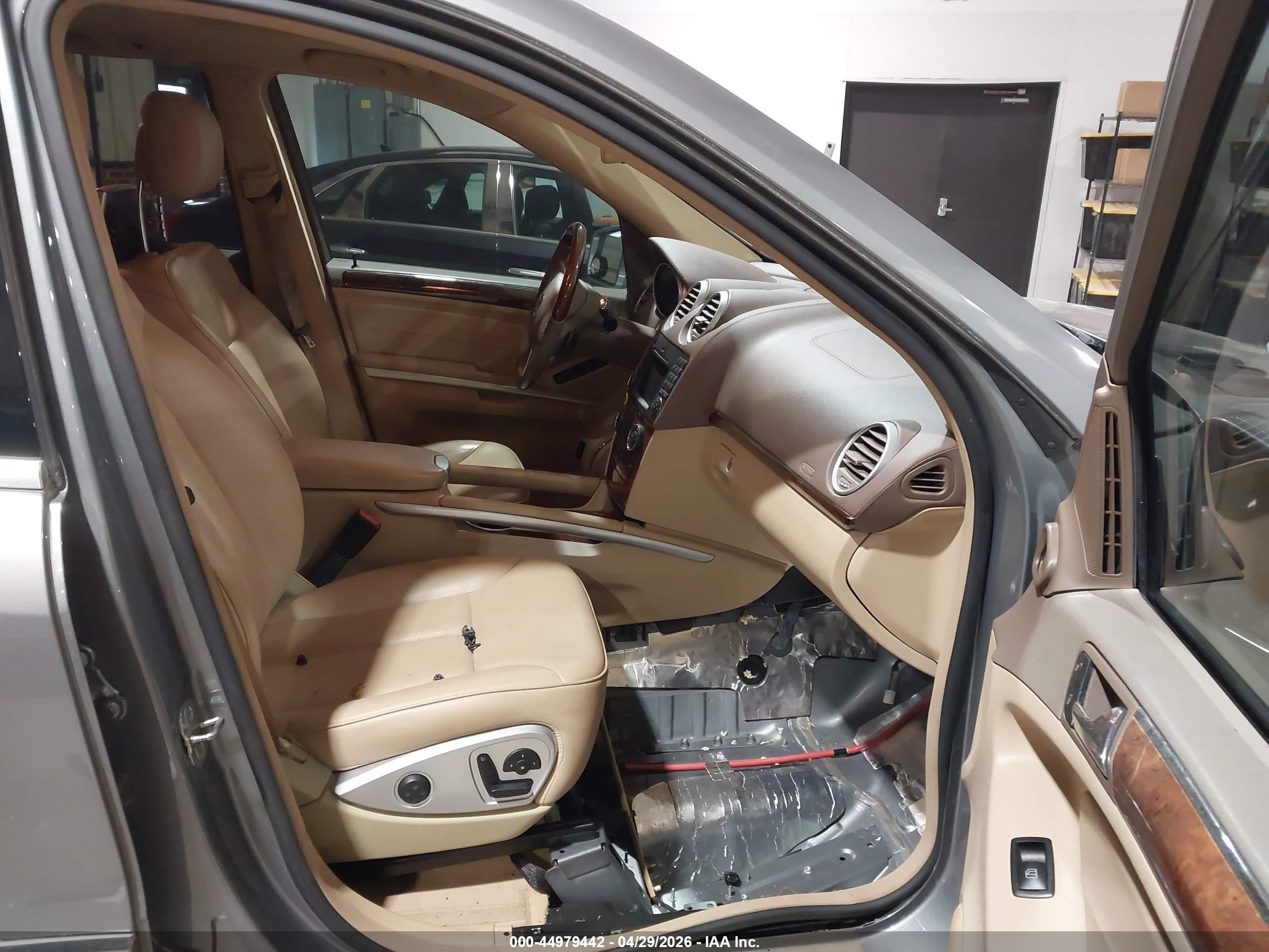 MERCEDES-BENZ GL image 5