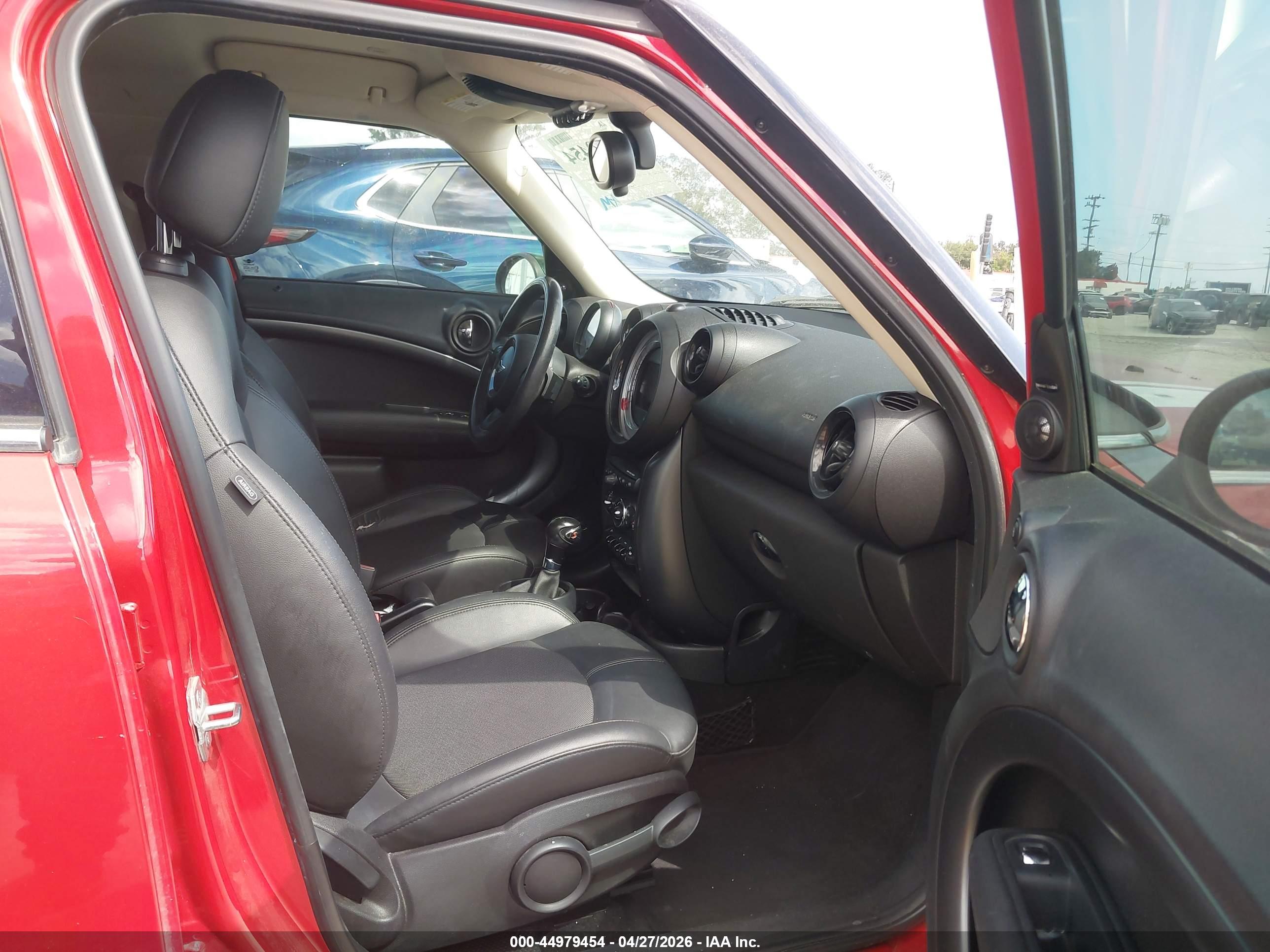 MINI COUNTRYMAN image 5