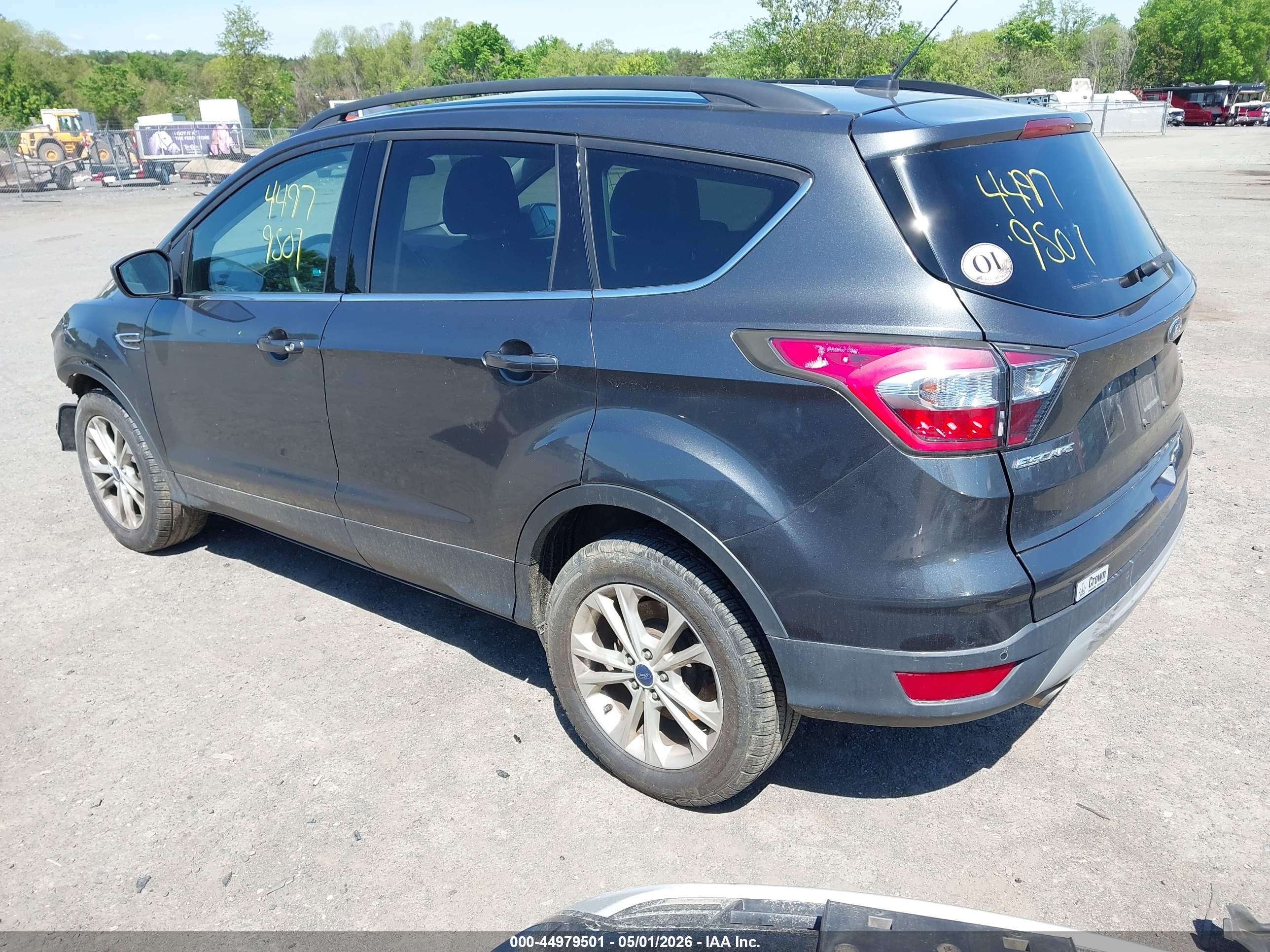 FORD ESCAPE image 3