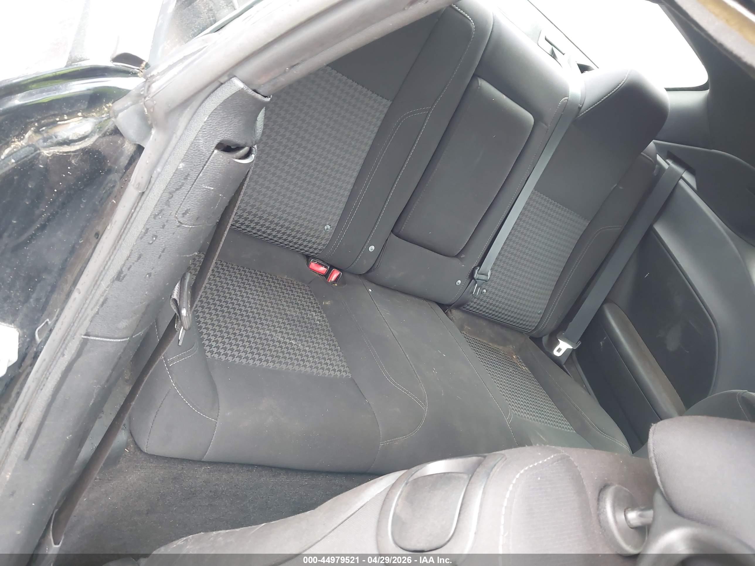 DODGE CHALLENGER image 8