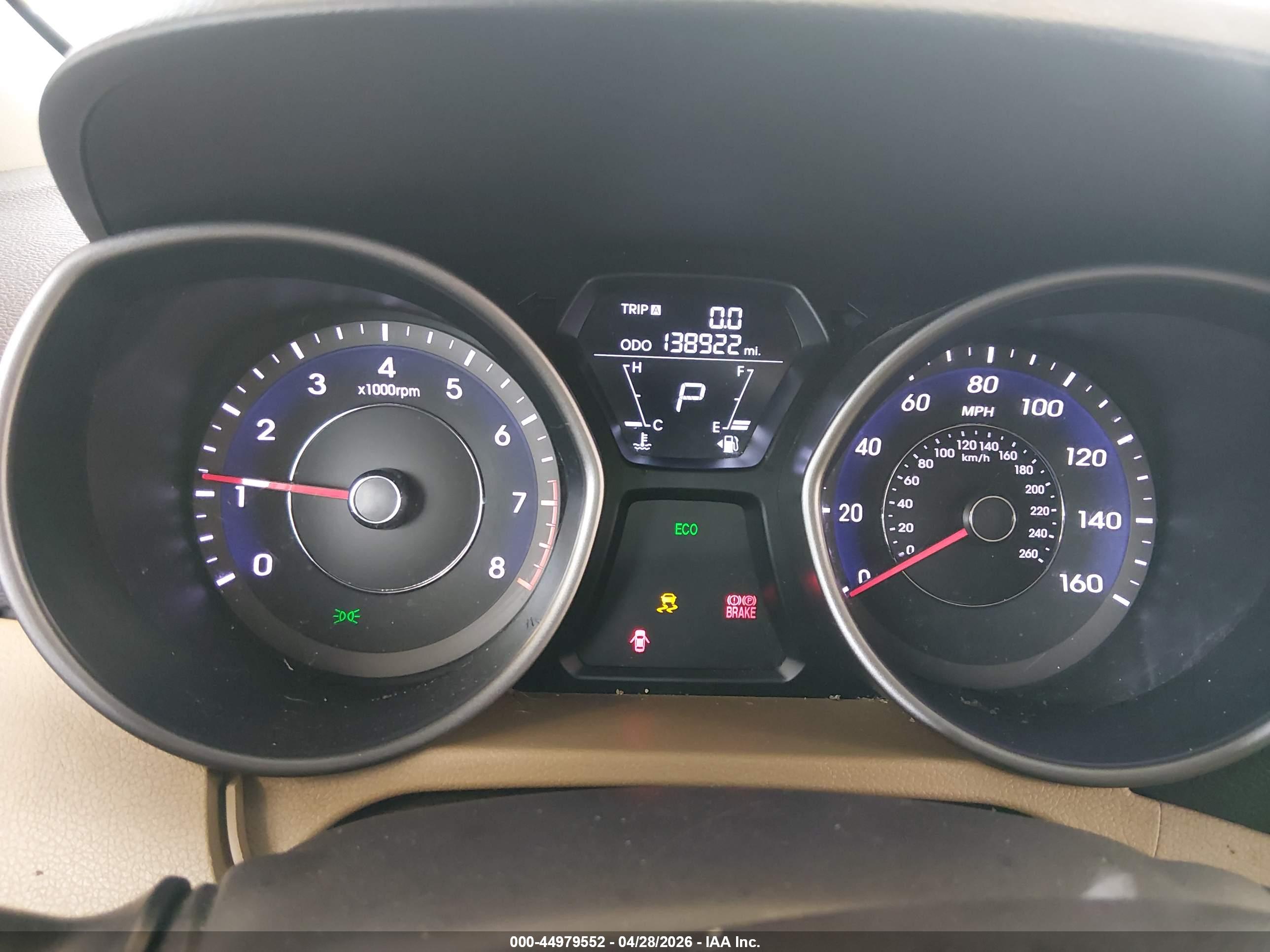 HYUNDAI ELANTRA image 7